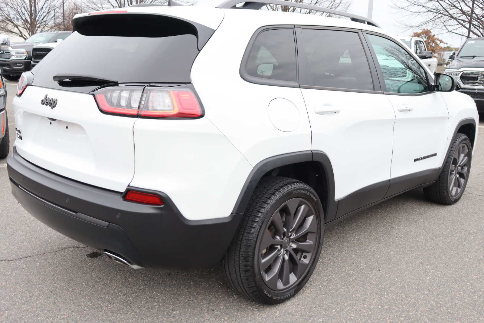 used 2021 Jeep Cherokee car, priced at $27,498