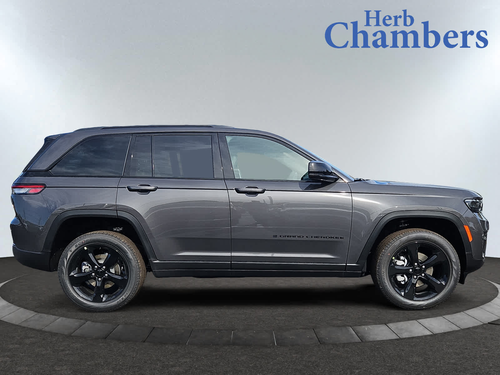 new 2024 Jeep Grand Cherokee car, priced at $41,974