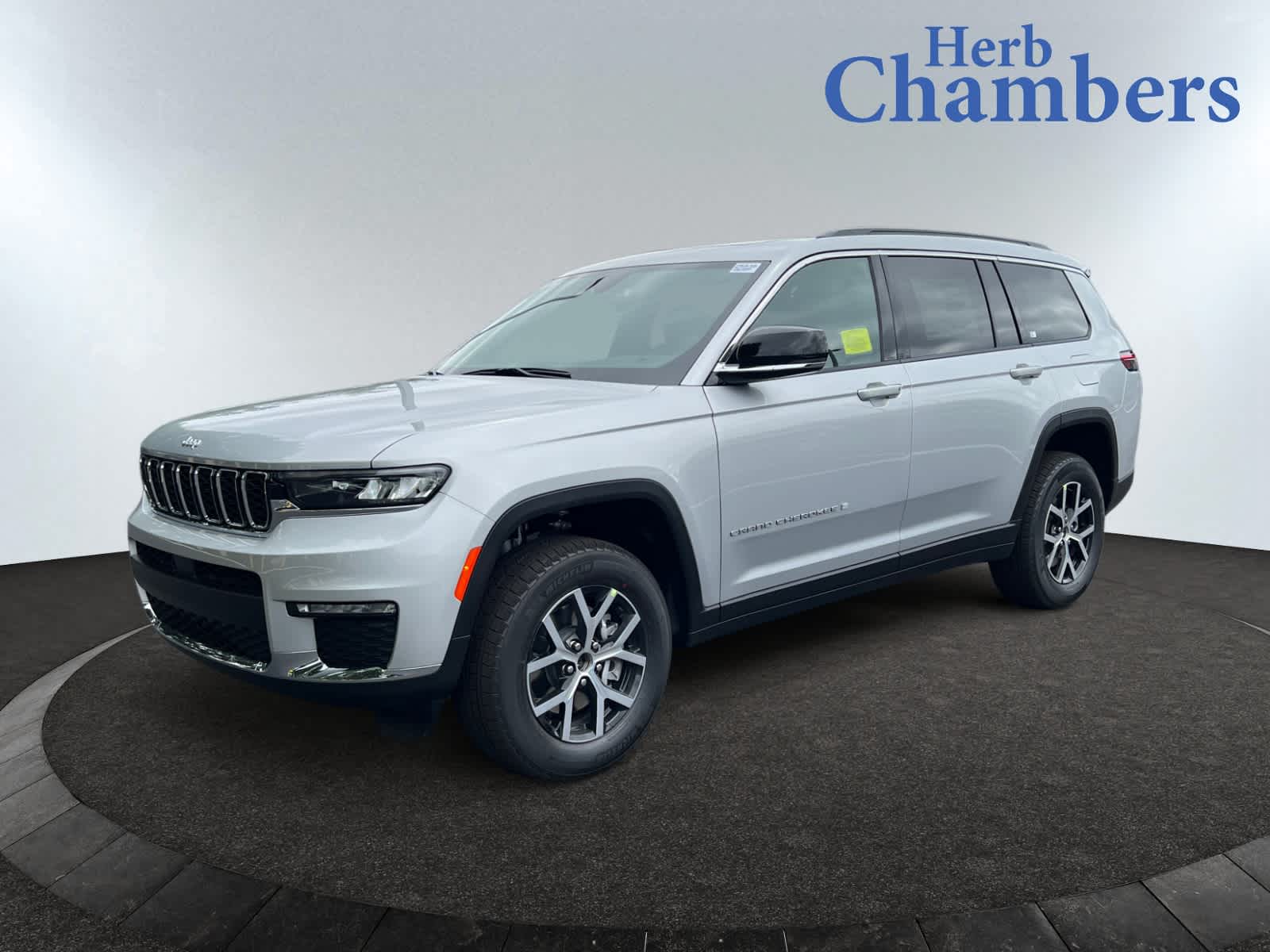 new 2025 Jeep Grand Cherokee car, priced at $50,110