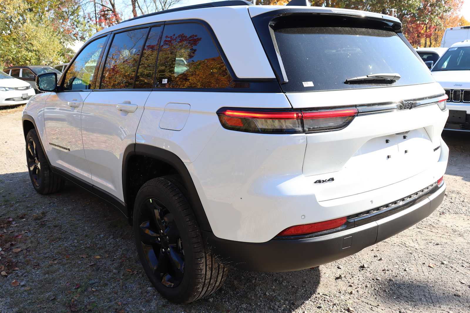 new 2025 Jeep Grand Cherokee car, priced at $48,989