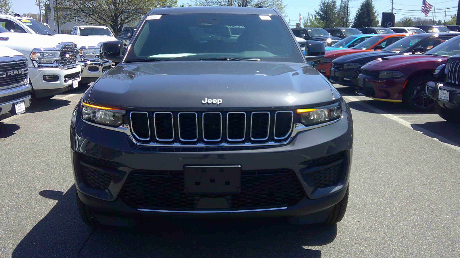 new 2024 Jeep Grand Cherokee car, priced at $39,474