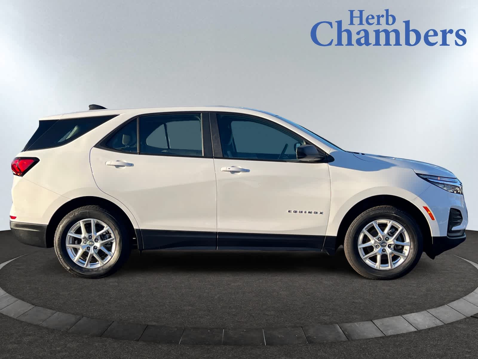 used 2022 Chevrolet Equinox car, priced at $22,798