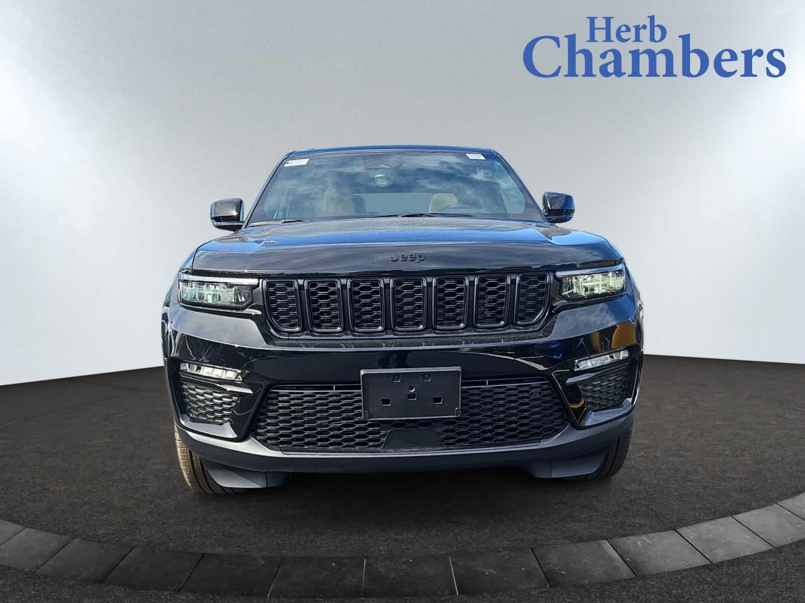 new 2025 Jeep Grand Cherokee car, priced at $49,584