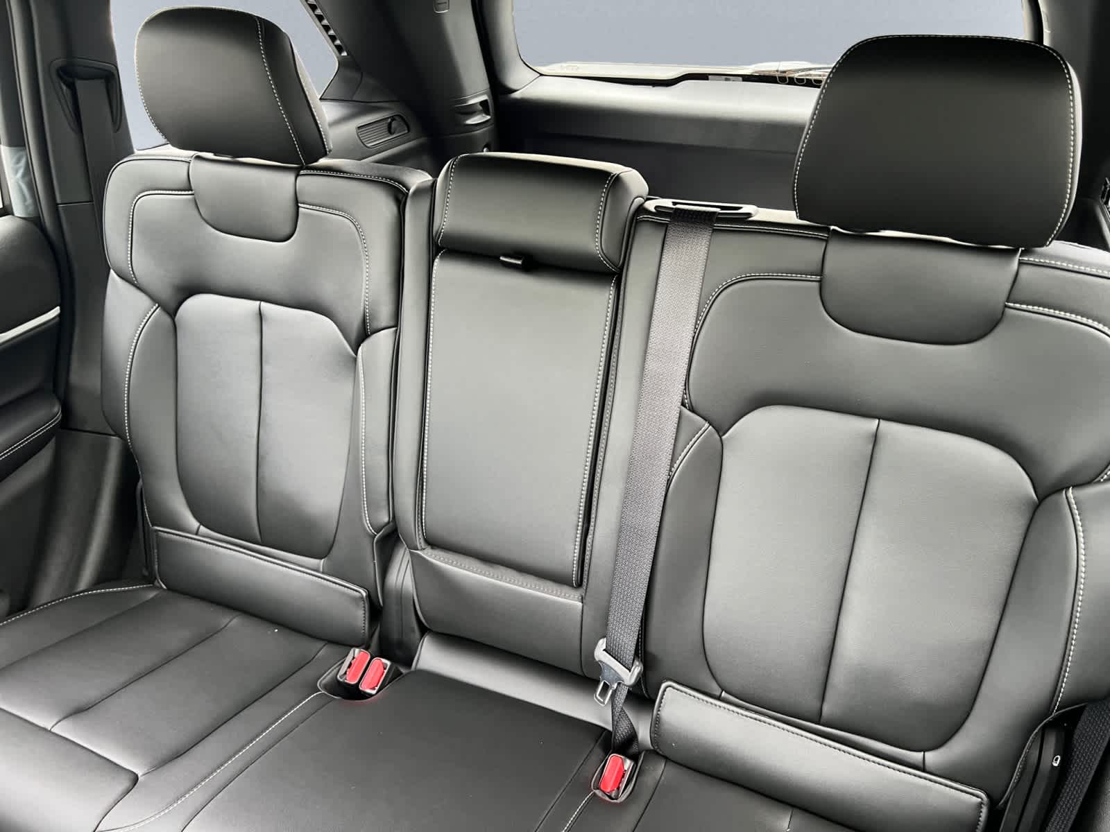 new 2025 Jeep Grand Cherokee car, priced at $48,010
