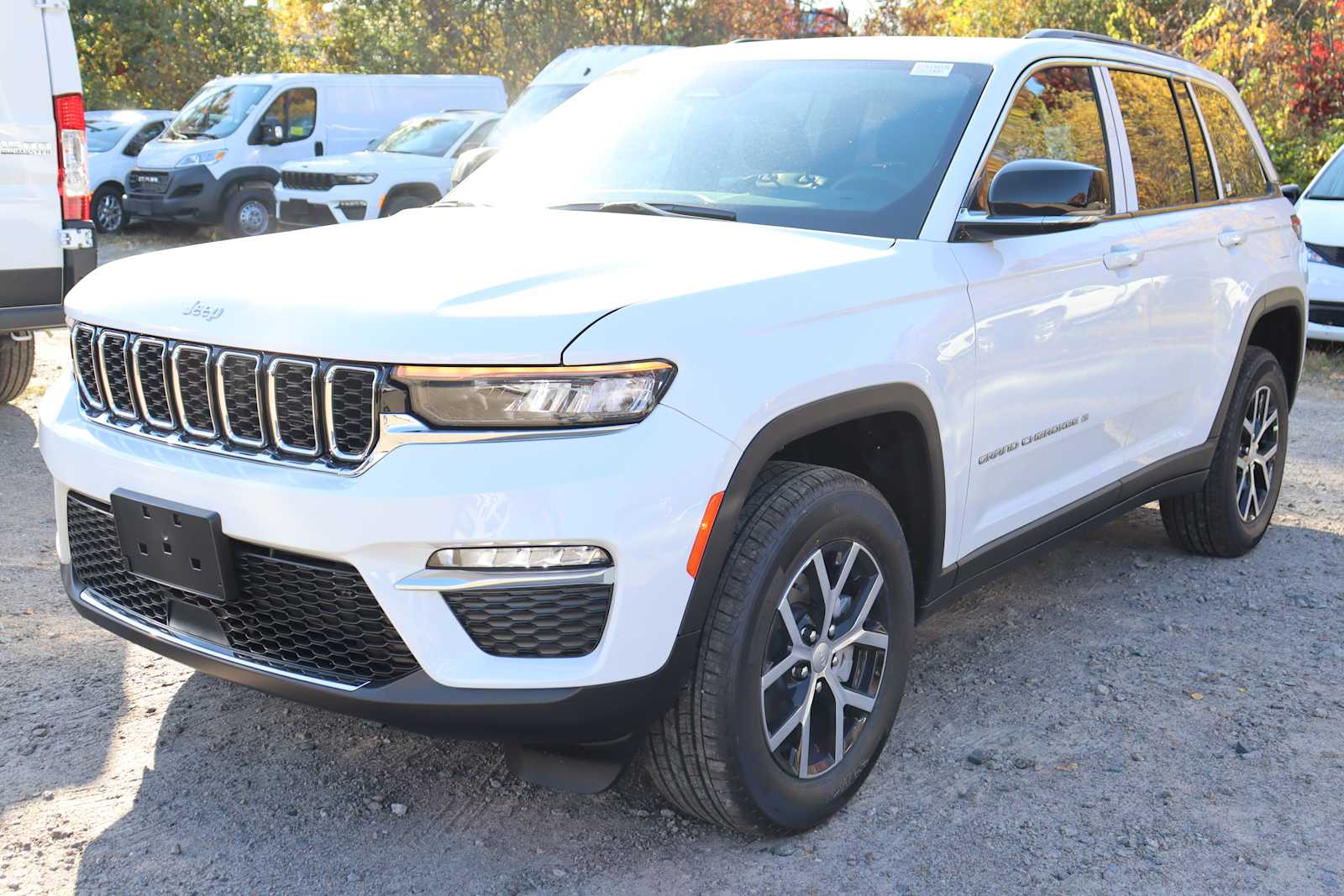 new 2025 Jeep Grand Cherokee car, priced at $46,264