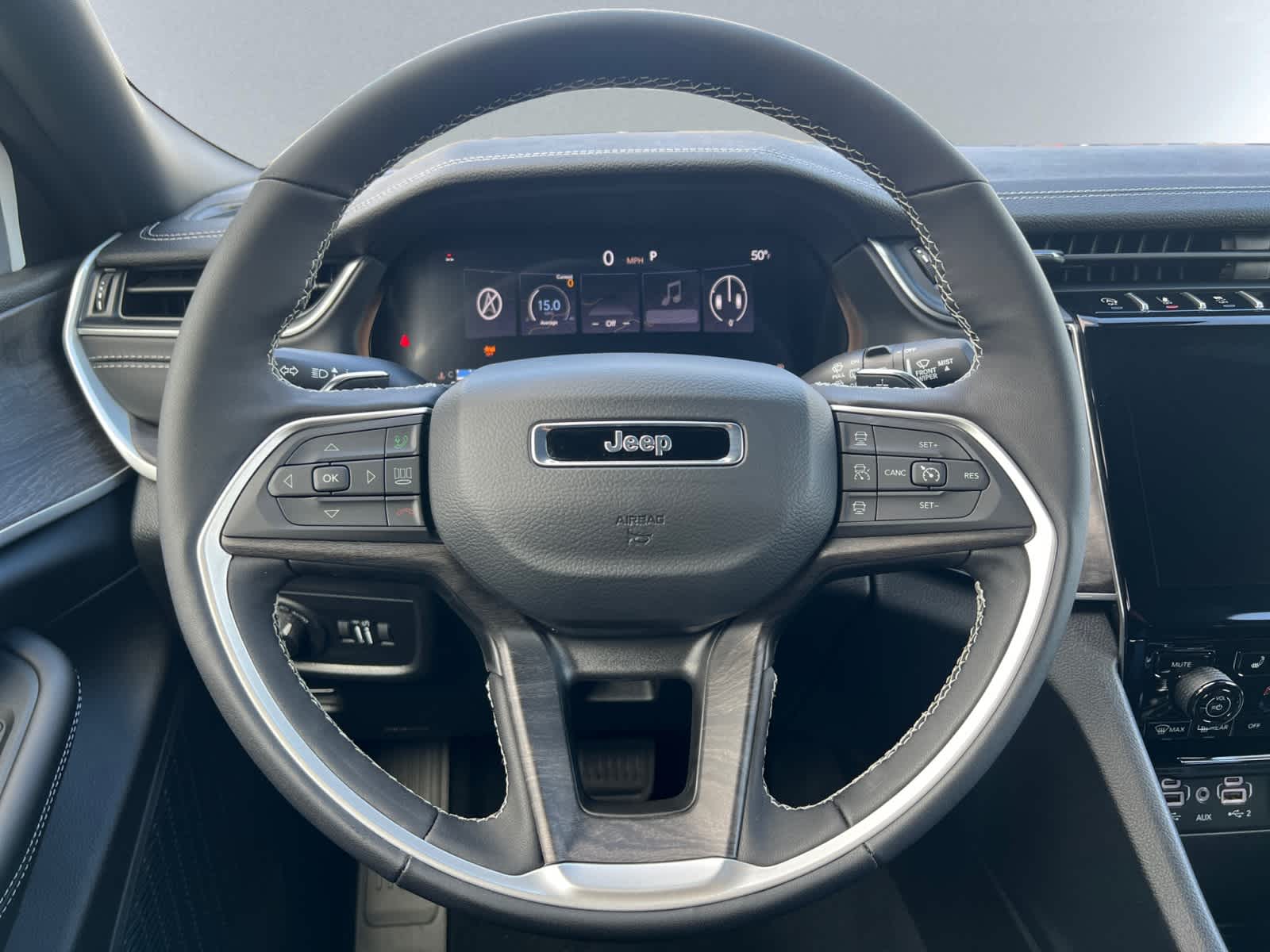 new 2025 Jeep Grand Cherokee car, priced at $50,010