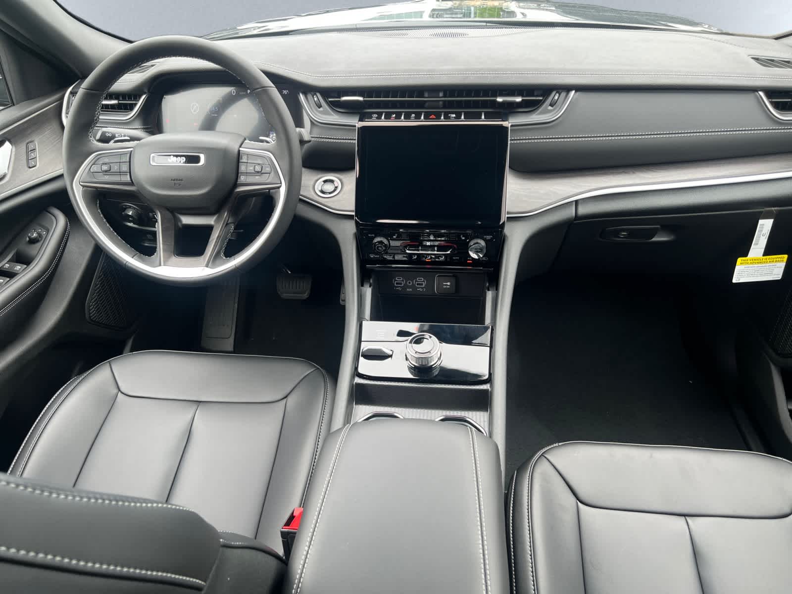 new 2025 Jeep Grand Cherokee car, priced at $50,860
