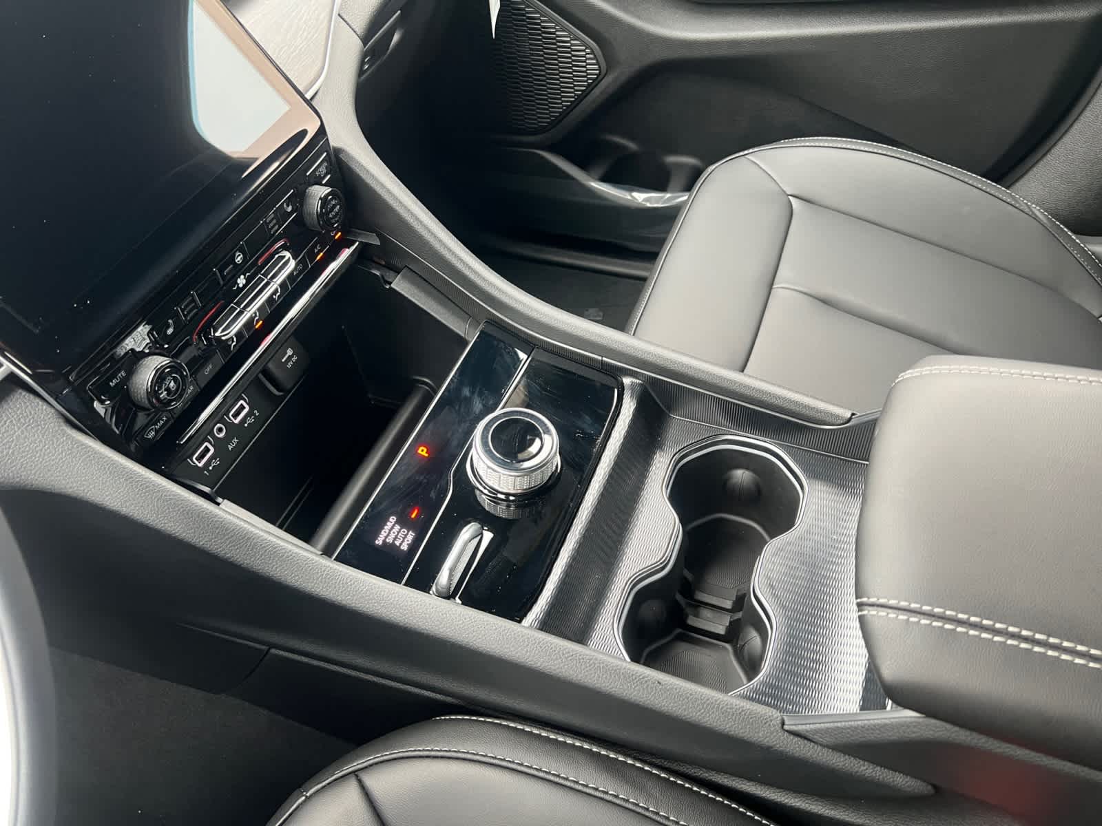 new 2025 Jeep Grand Cherokee car, priced at $49,415