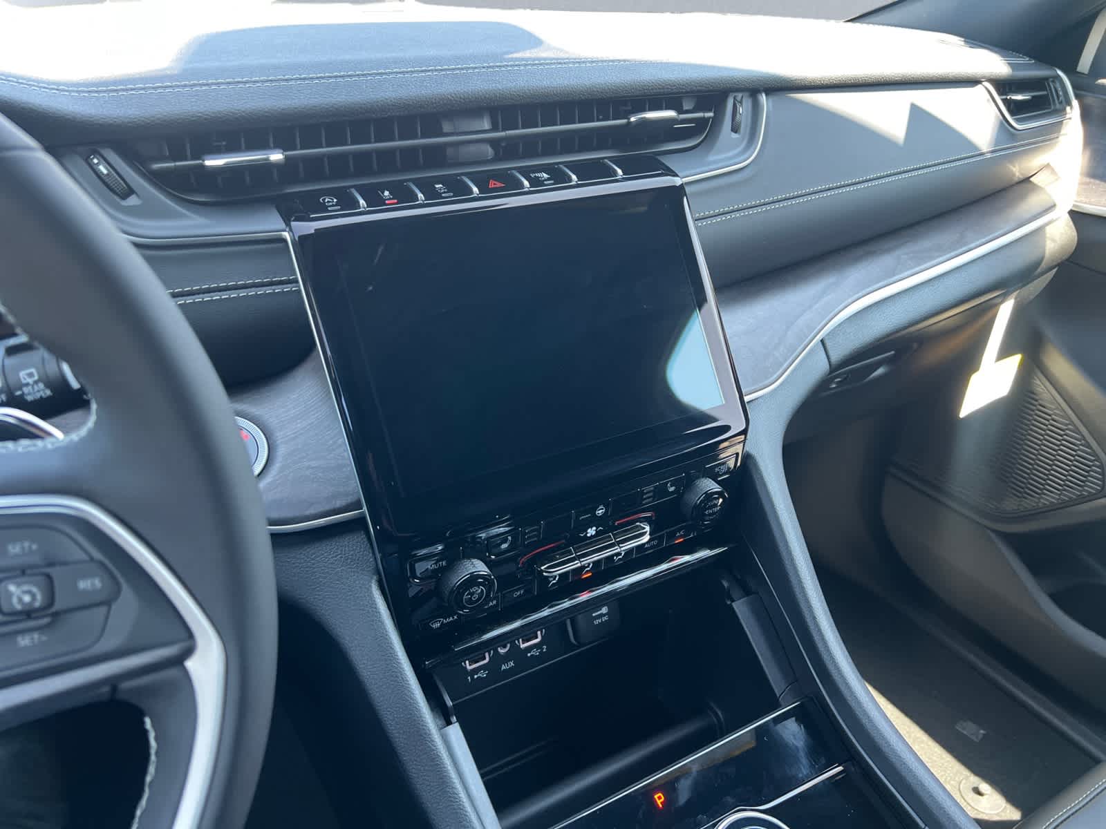 new 2025 Jeep Grand Cherokee car, priced at $52,735