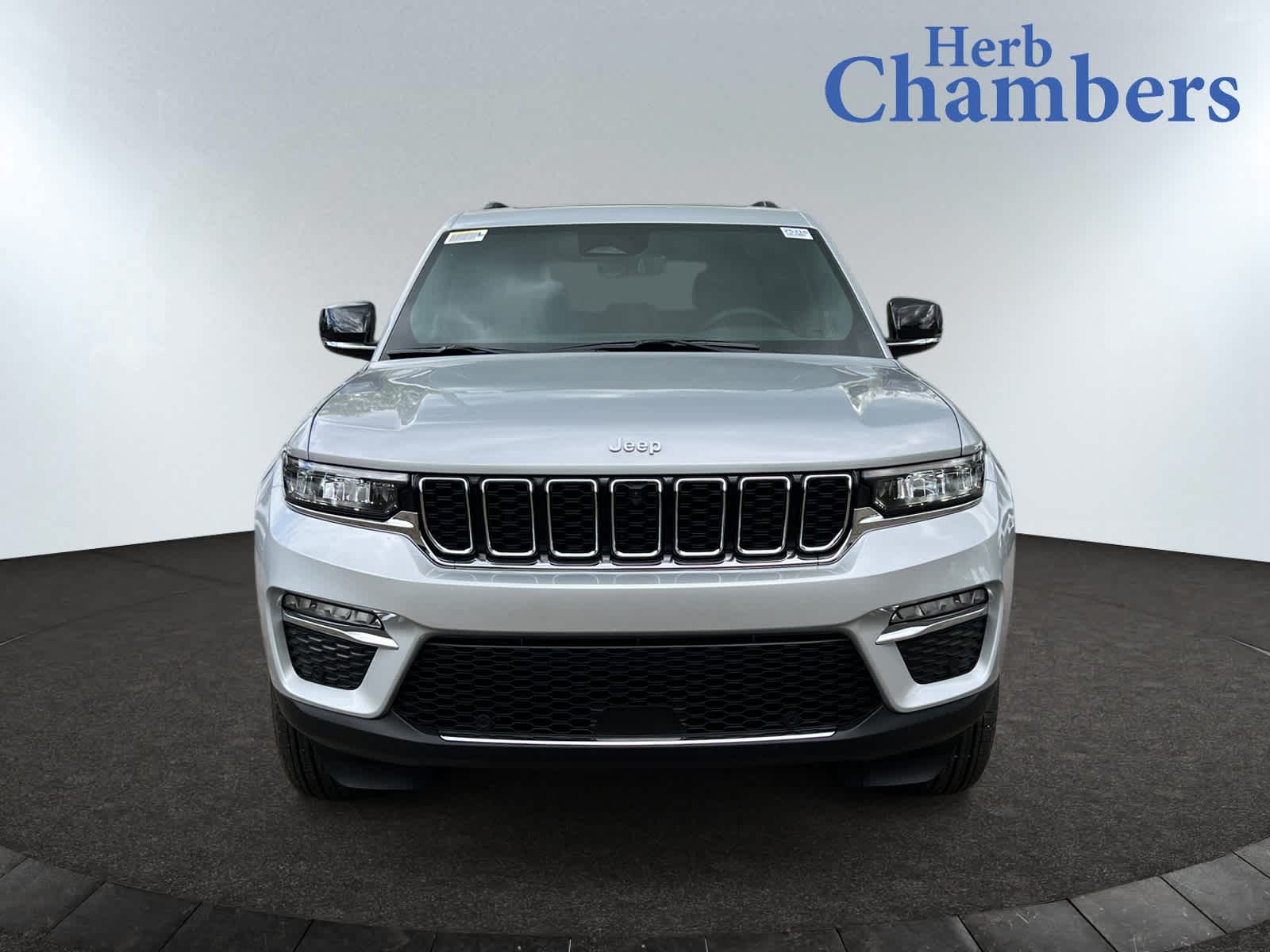 new 2025 Jeep Grand Cherokee car, priced at $52,935