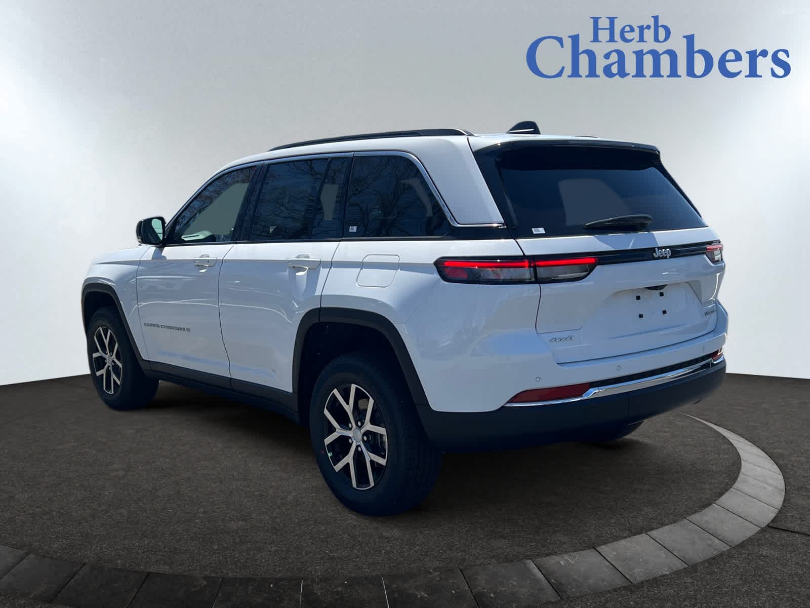 new 2025 Jeep Grand Cherokee car, priced at $49,415