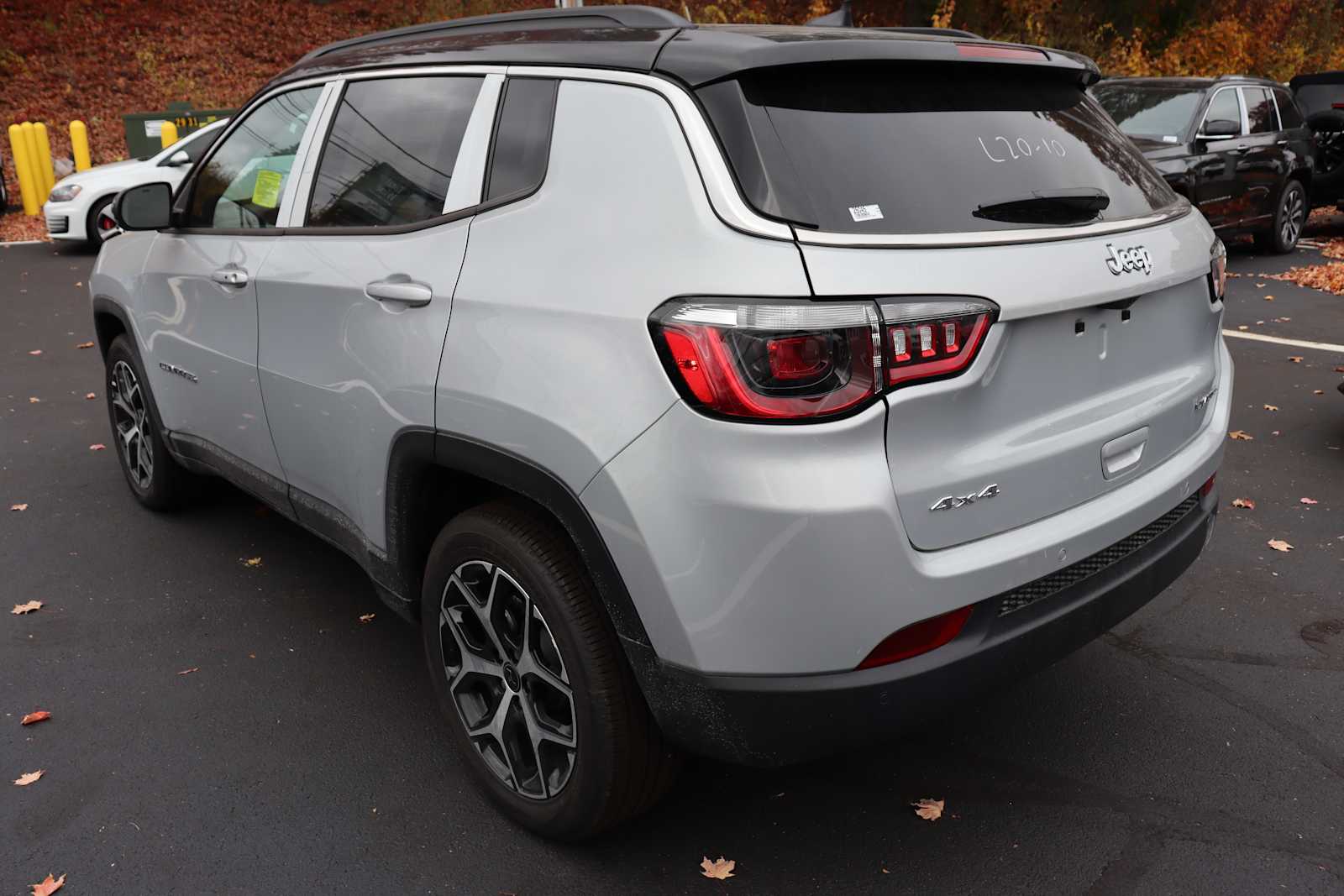 new 2025 Jeep Compass car, priced at $32,584