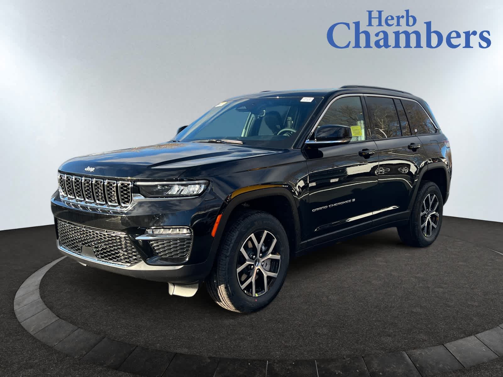 new 2025 Jeep Grand Cherokee car, priced at $48,710