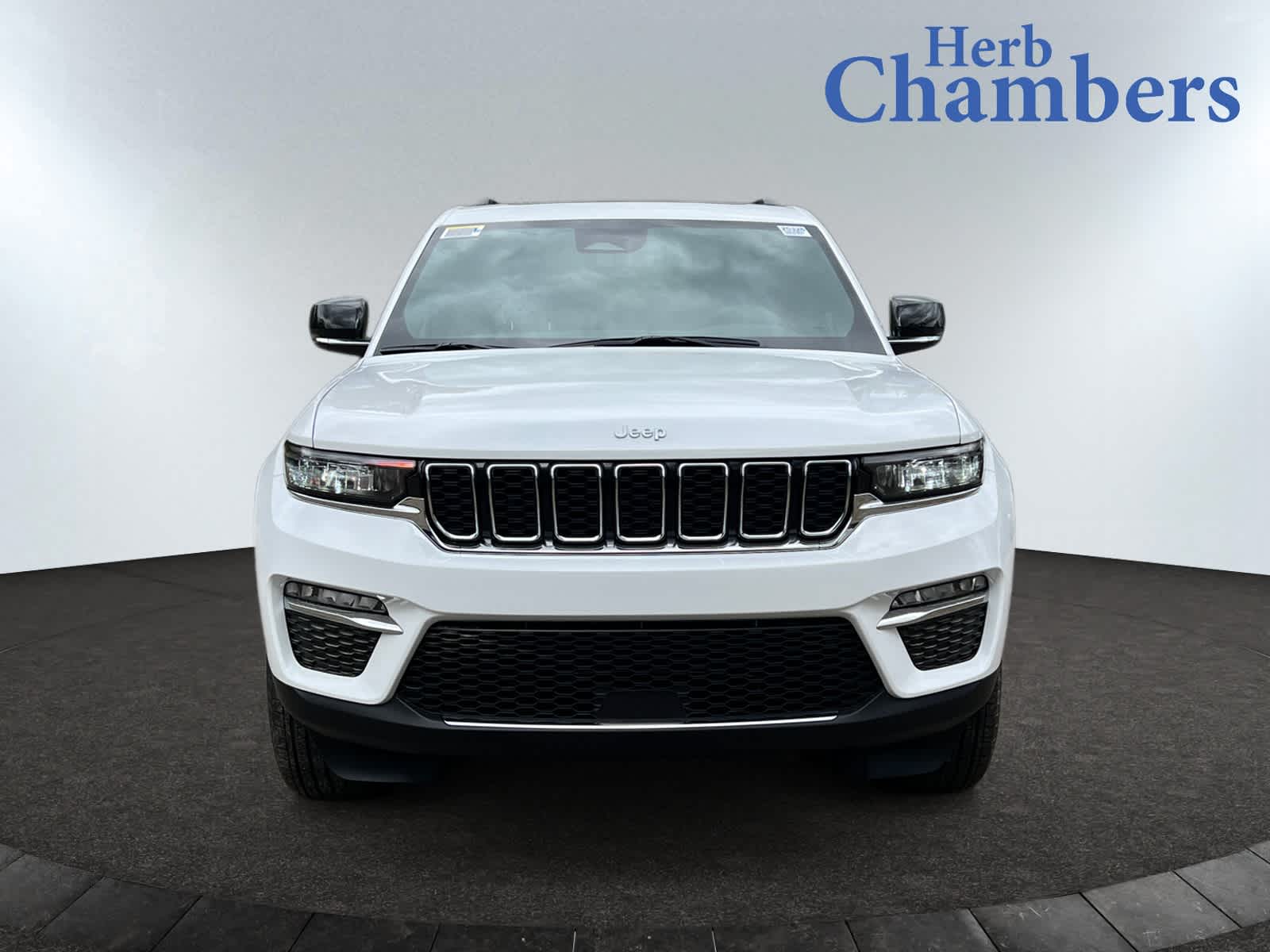 new 2025 Jeep Grand Cherokee car, priced at $49,415