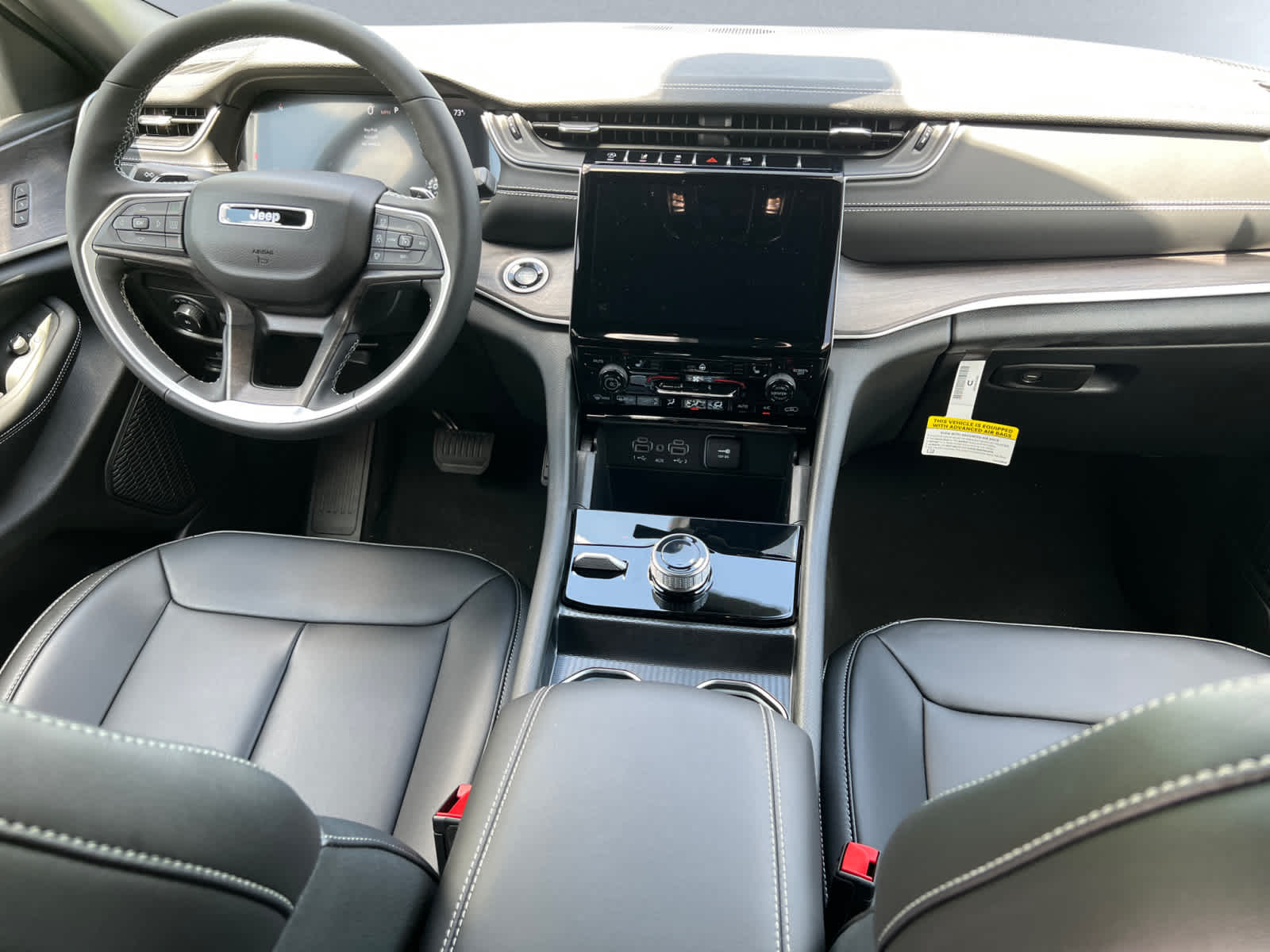 new 2025 Jeep Grand Cherokee car, priced at $48,010