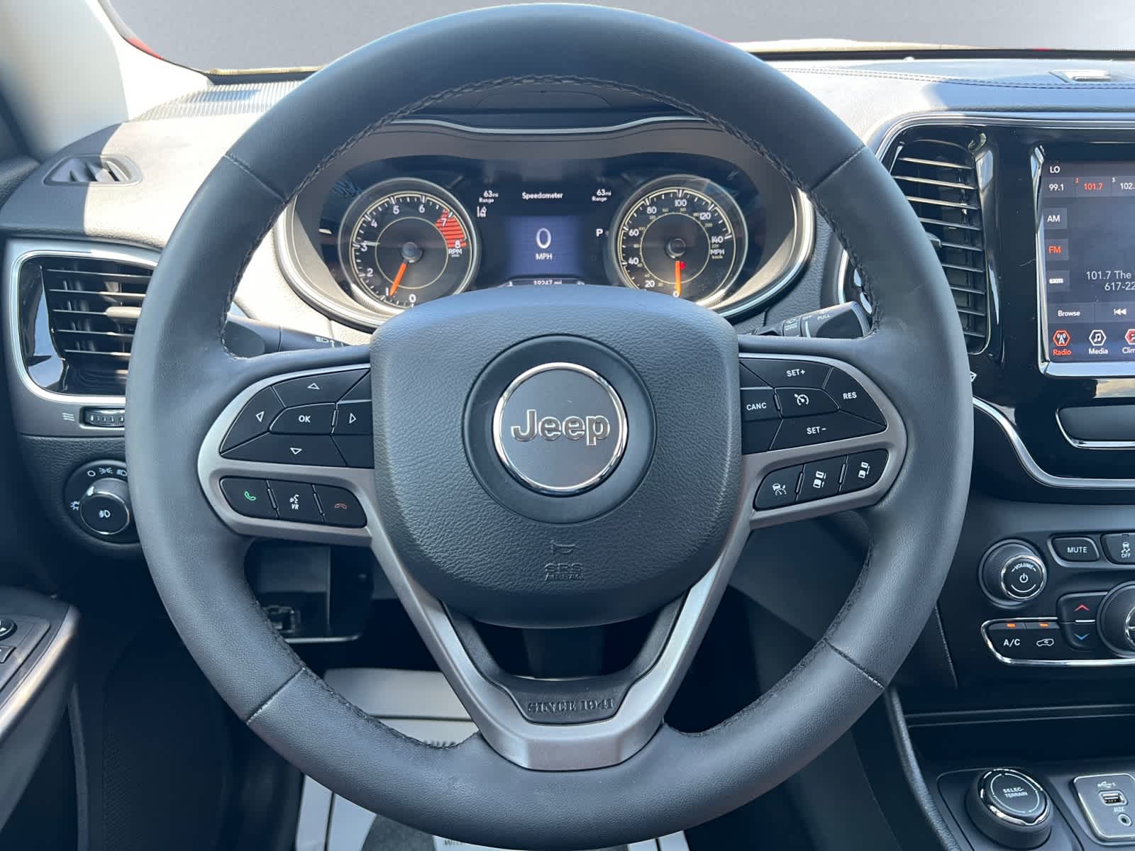 used 2022 Jeep Cherokee car, priced at $28,998