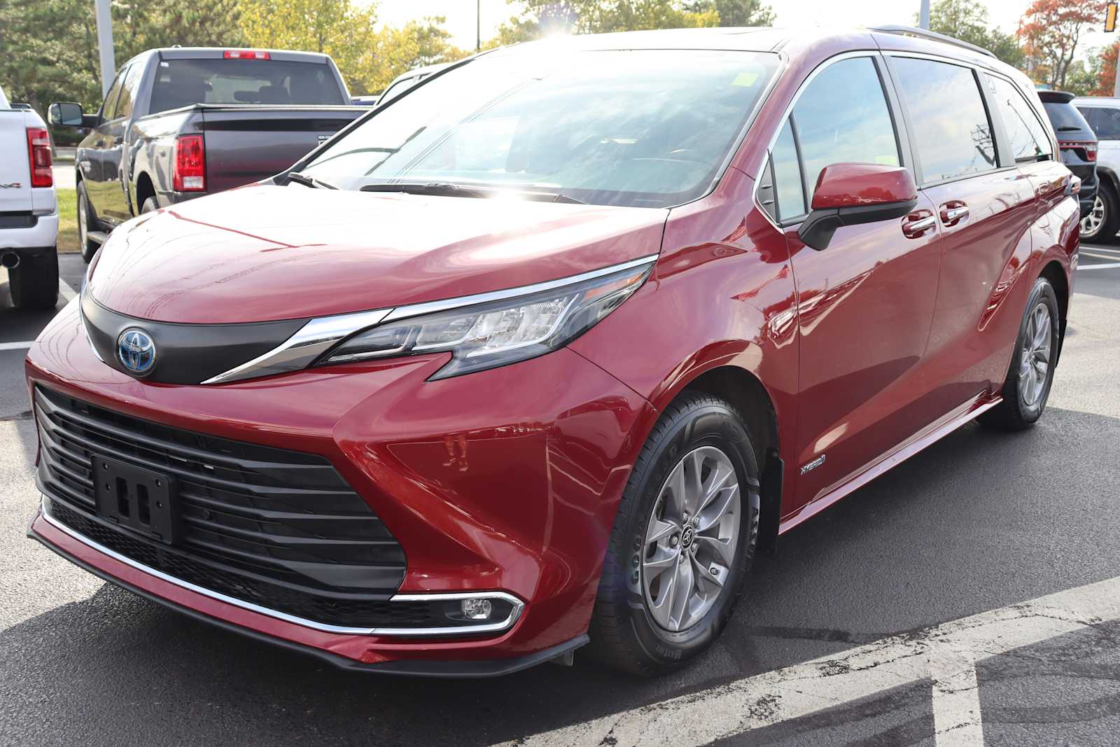 used 2021 Toyota Sienna car, priced at $42,798