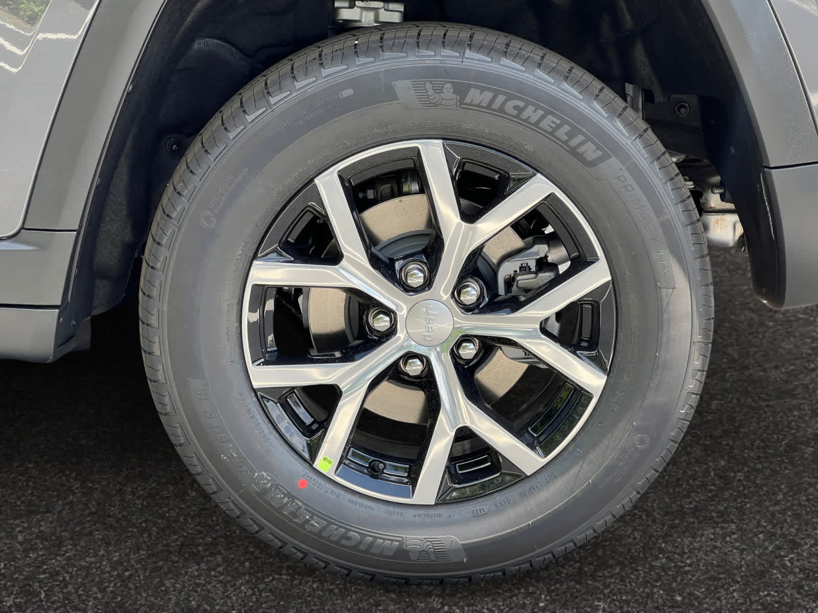 new 2025 Jeep Grand Cherokee car, priced at $48,010