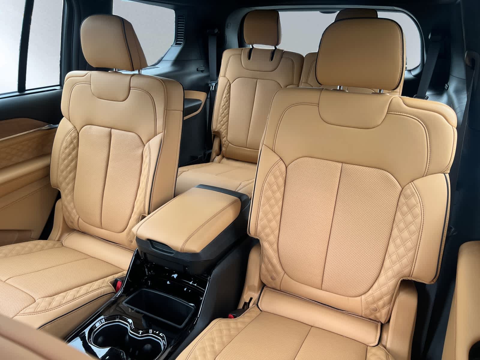 new 2025 Jeep Grand Cherokee car, priced at $68,805