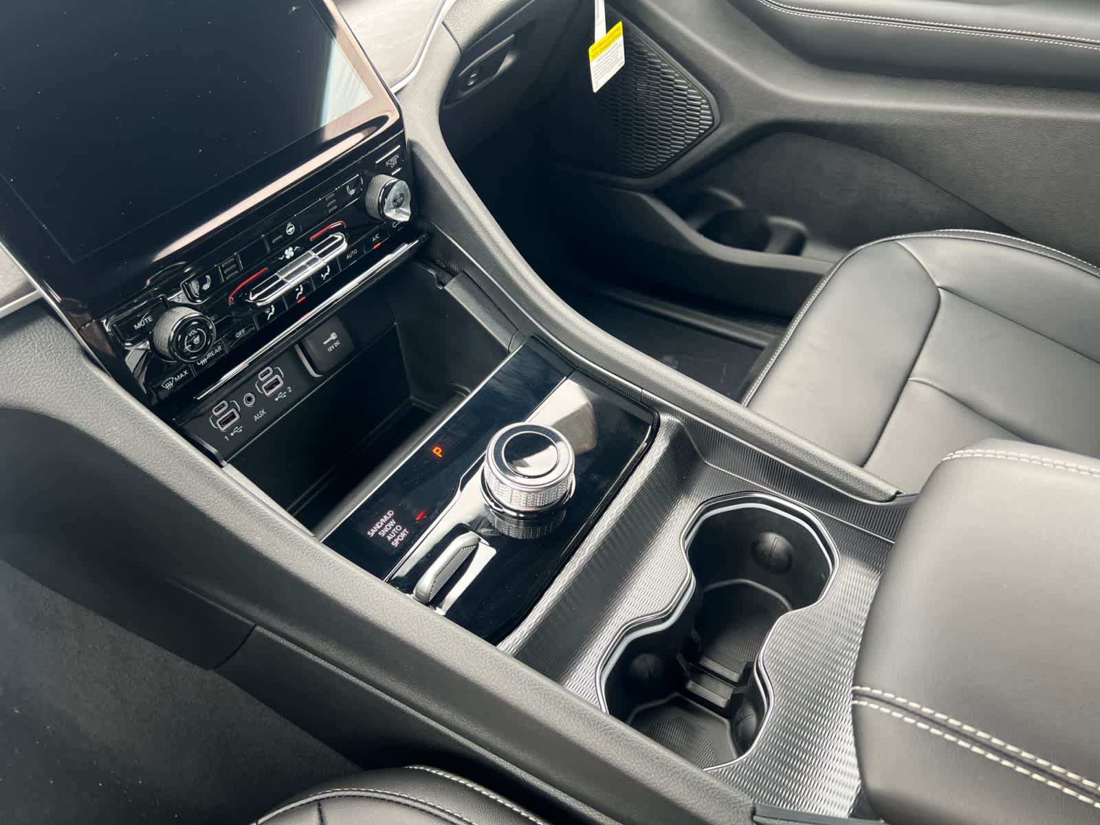 new 2025 Jeep Grand Cherokee car, priced at $50,860