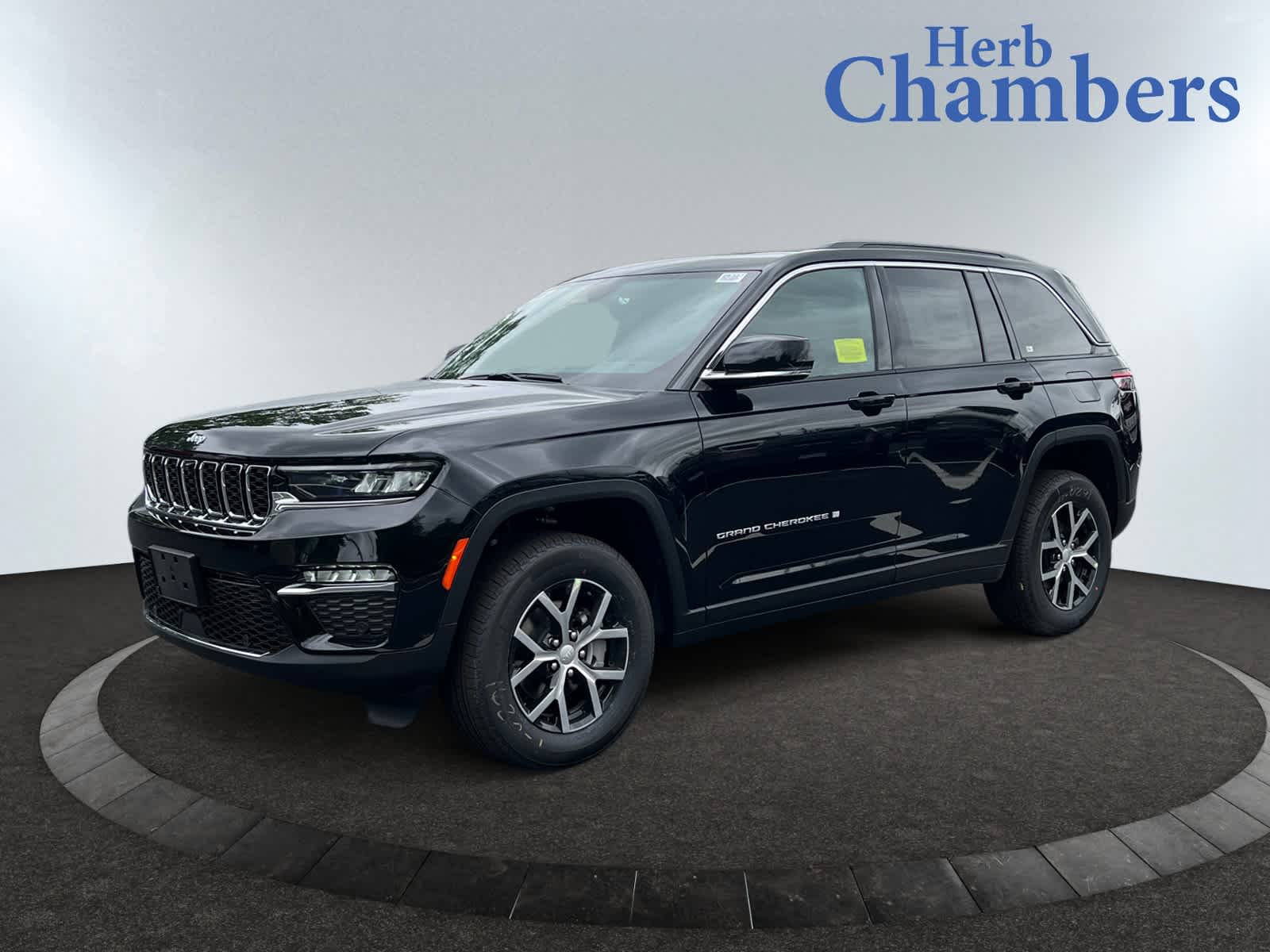 new 2025 Jeep Grand Cherokee car, priced at $50,935