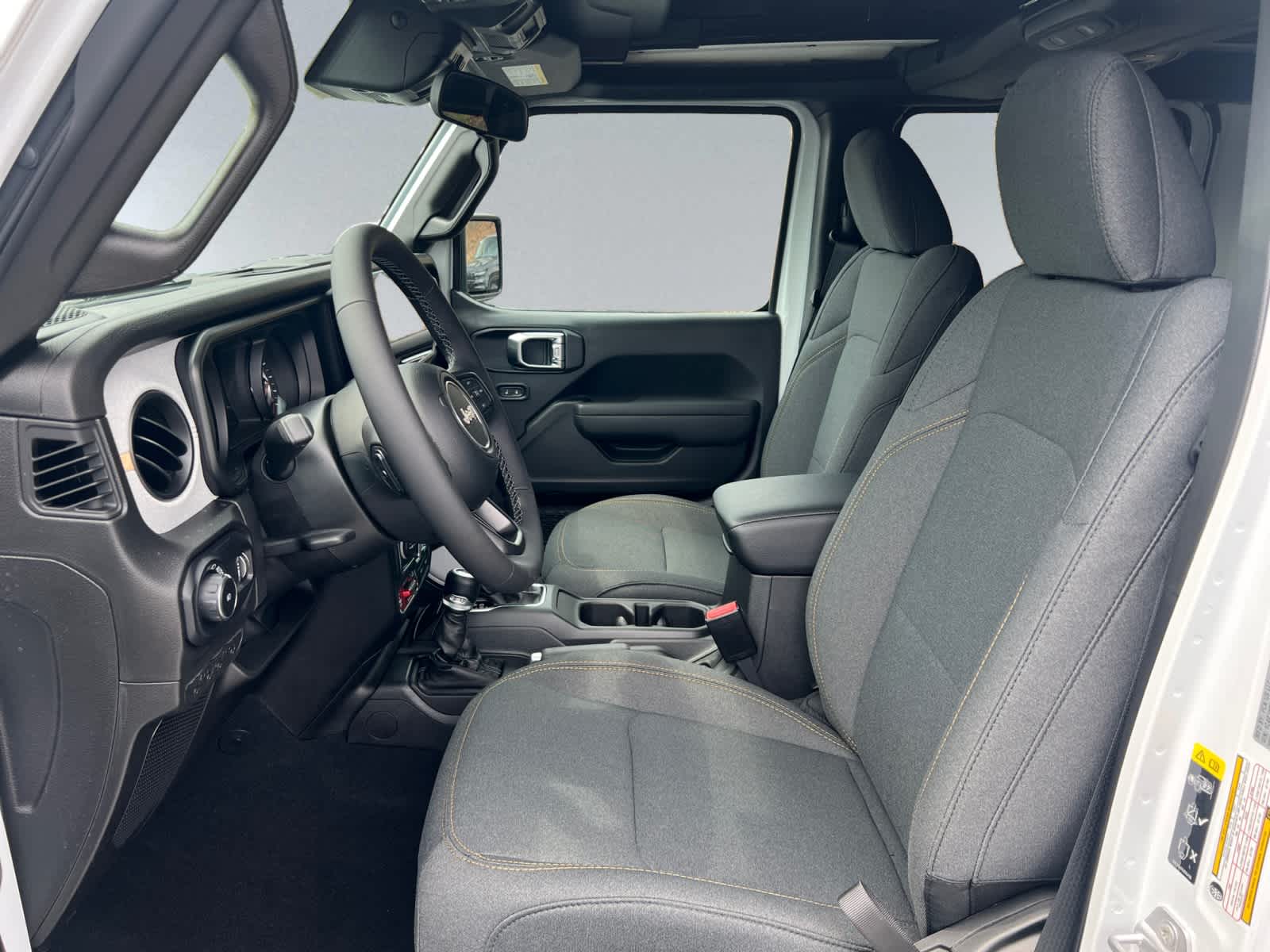 new 2025 Jeep Wrangler car, priced at $54,680