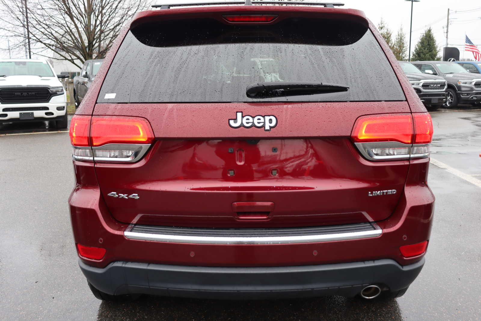 used 2018 Jeep Grand Cherokee car, priced at $22,298