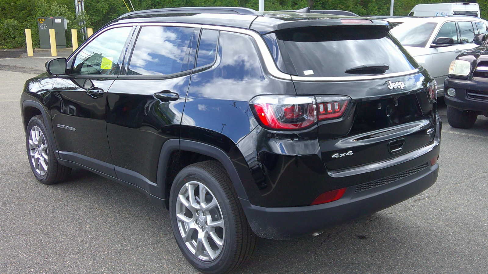 new 2024 Jeep Compass car, priced at $35,036