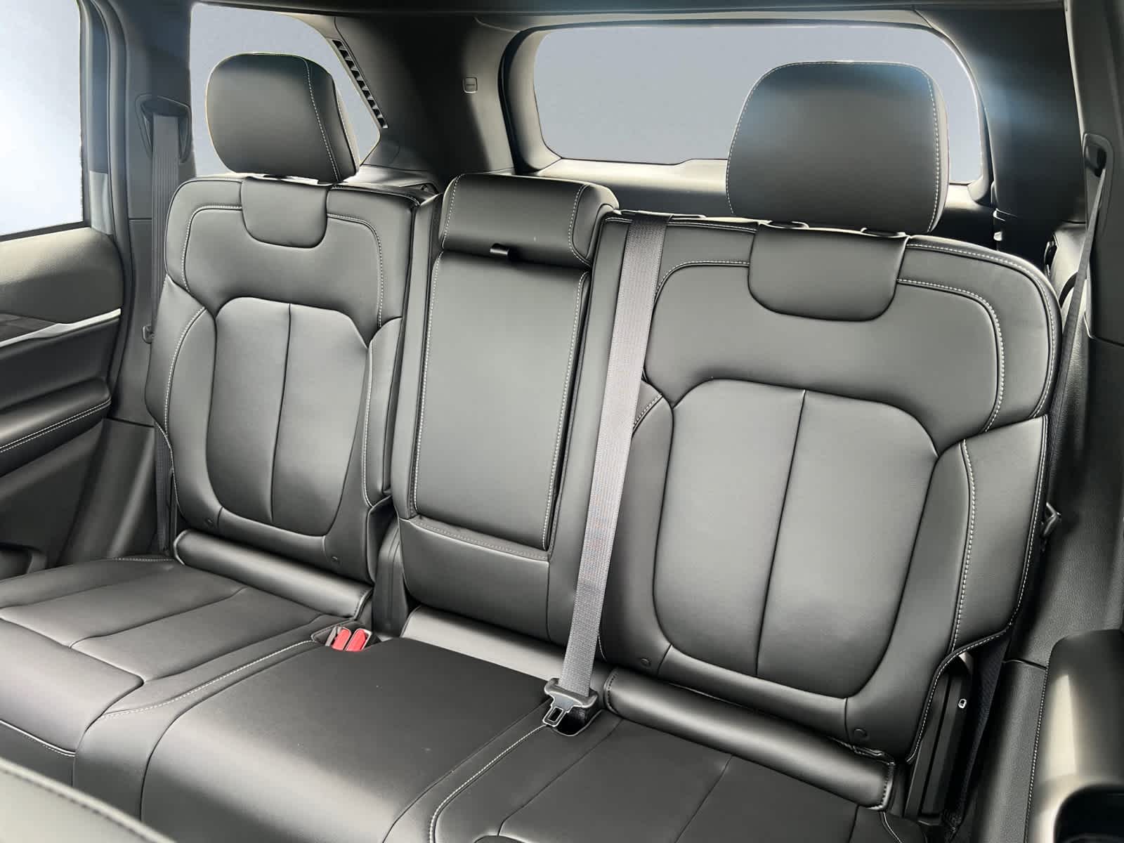 new 2025 Jeep Grand Cherokee car, priced at $48,410