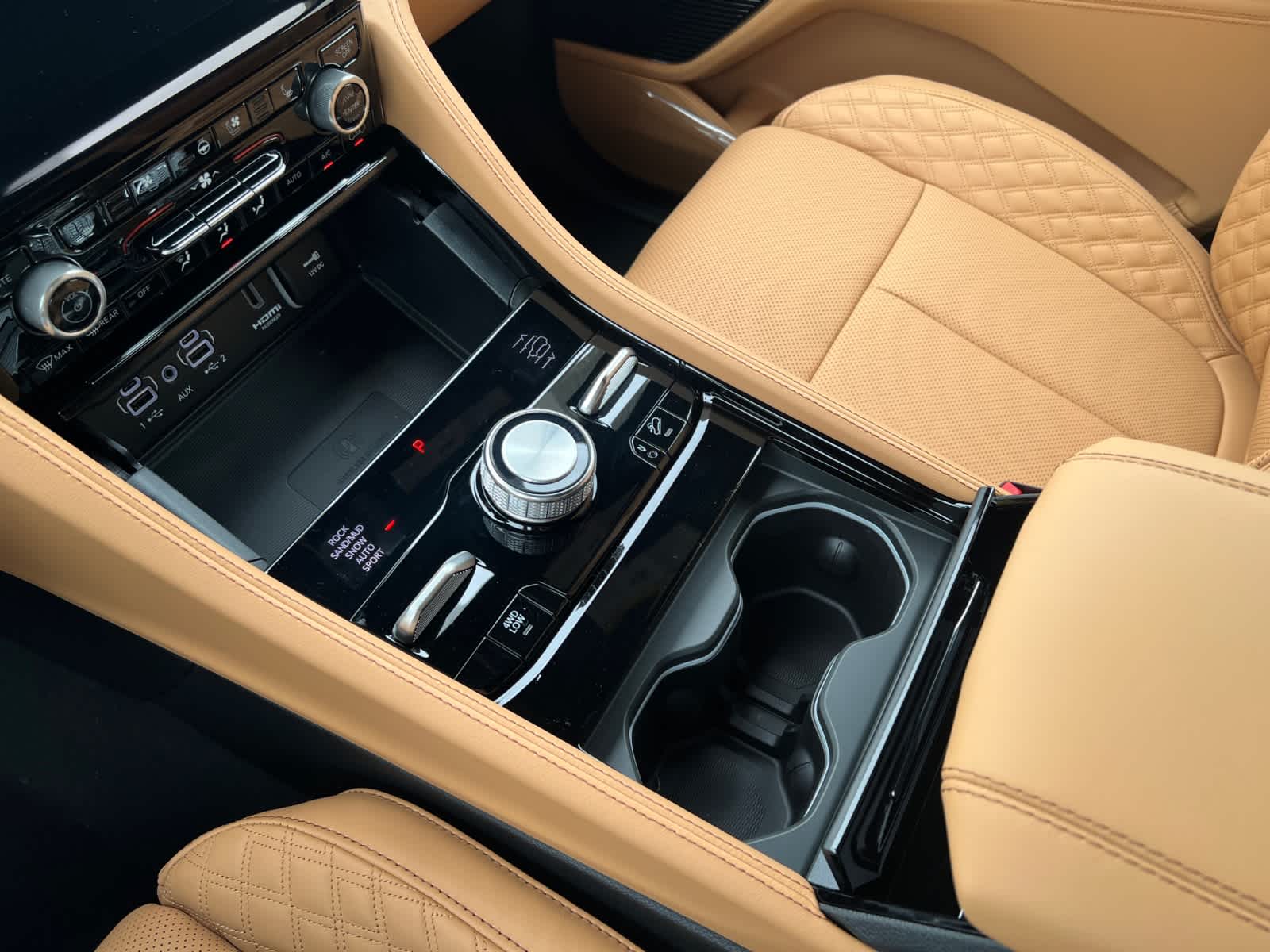 new 2025 Jeep Grand Cherokee car, priced at $68,805