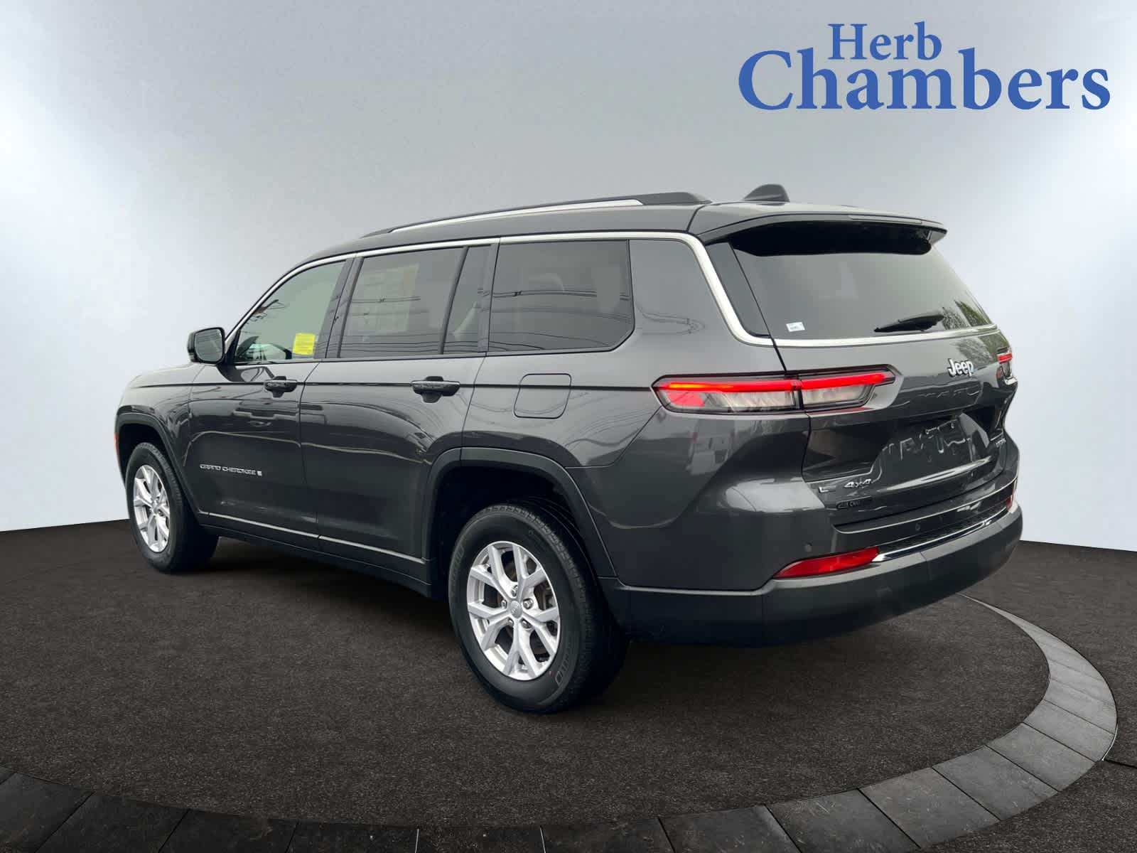 used 2021 Jeep Grand Cherokee L car, priced at $31,198