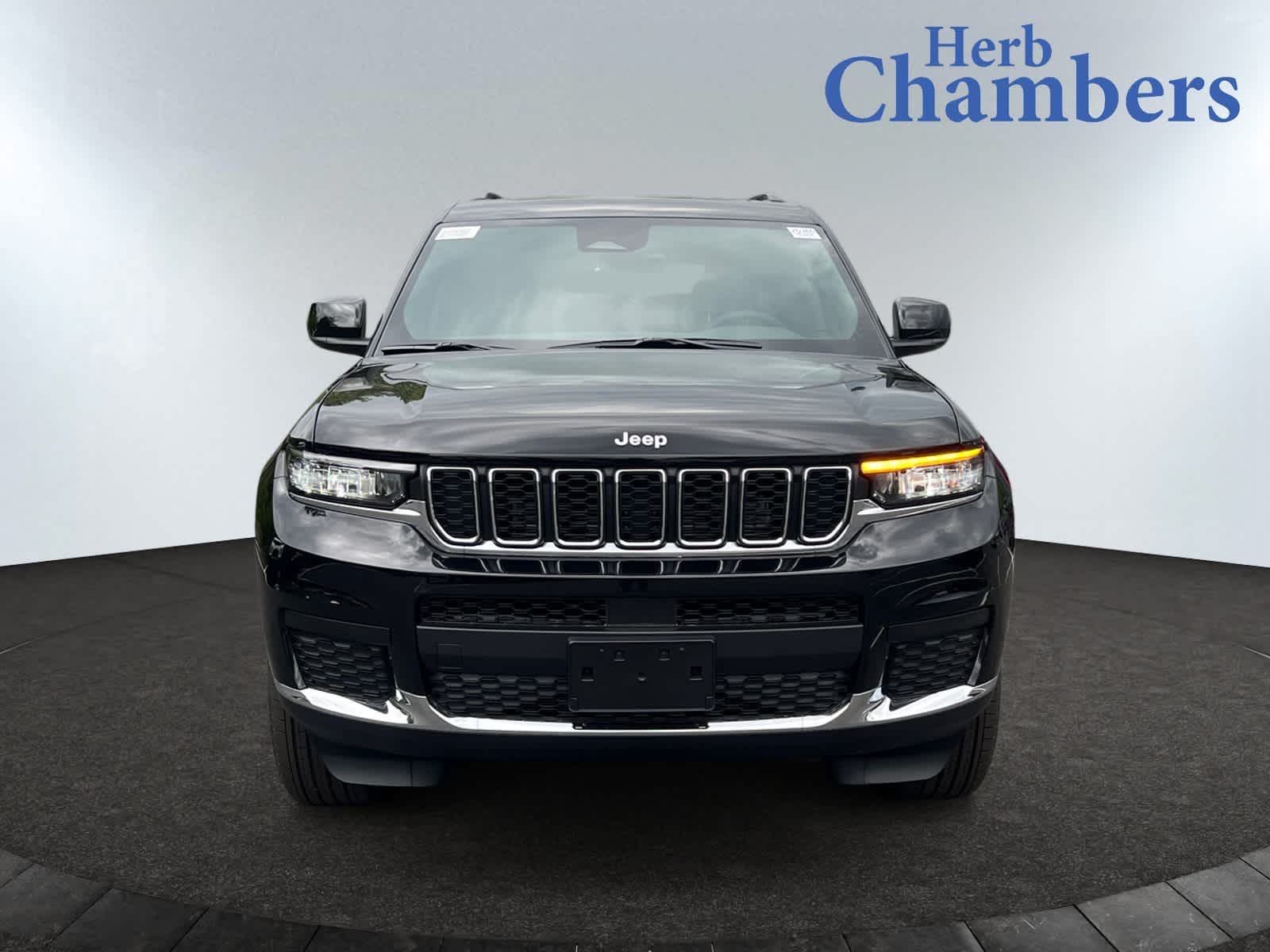 new 2025 Jeep Grand Cherokee car, priced at $44,125