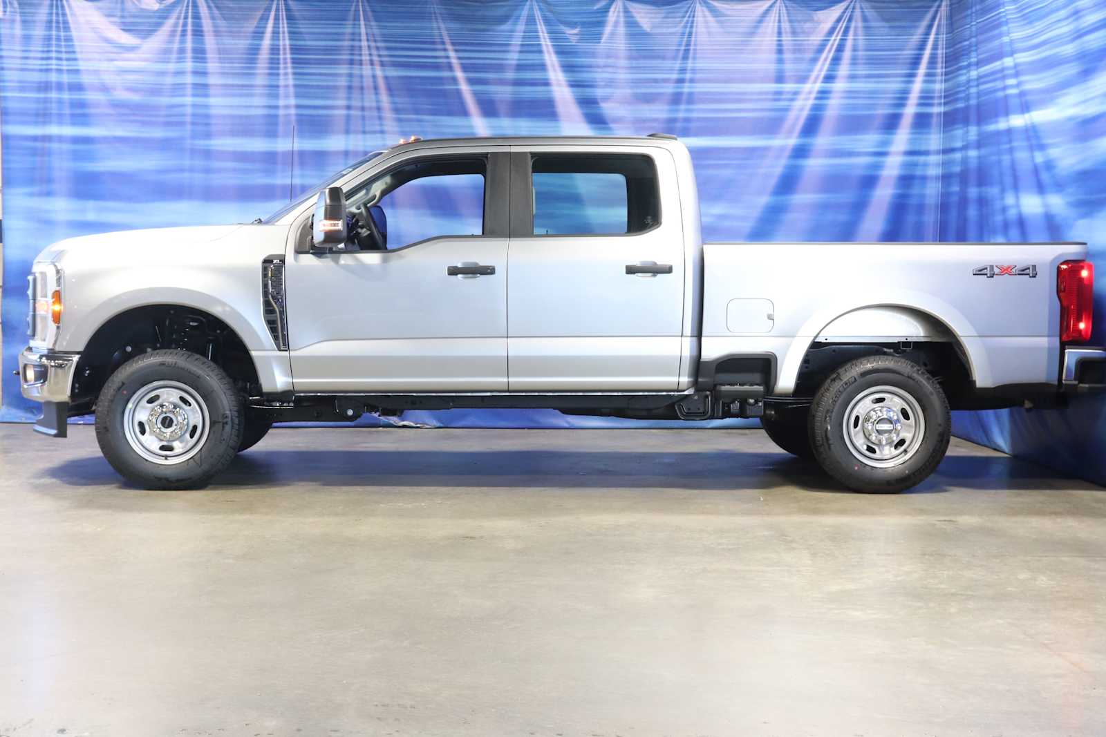 new 2024 Ford Super Duty F-250 SRW car, priced at $52,123