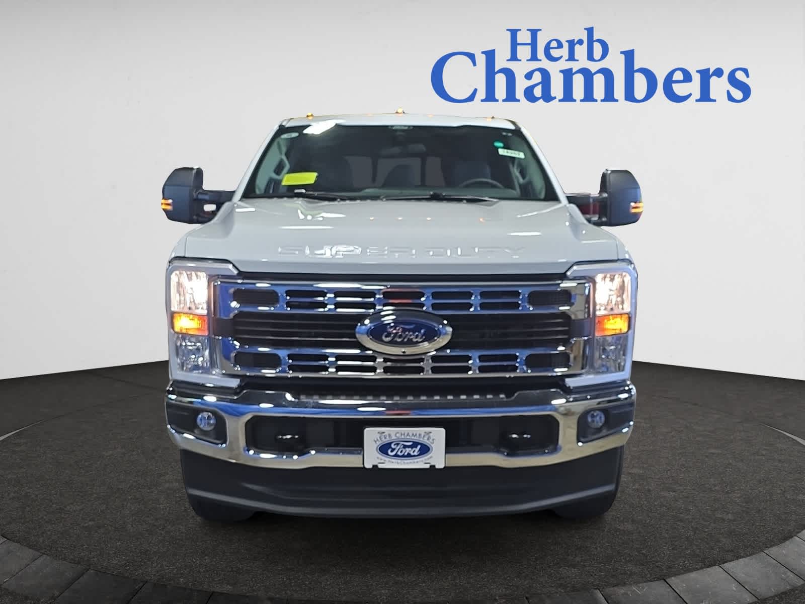 new 2025 Ford Super Duty F-250 SRW car, priced at $61,460