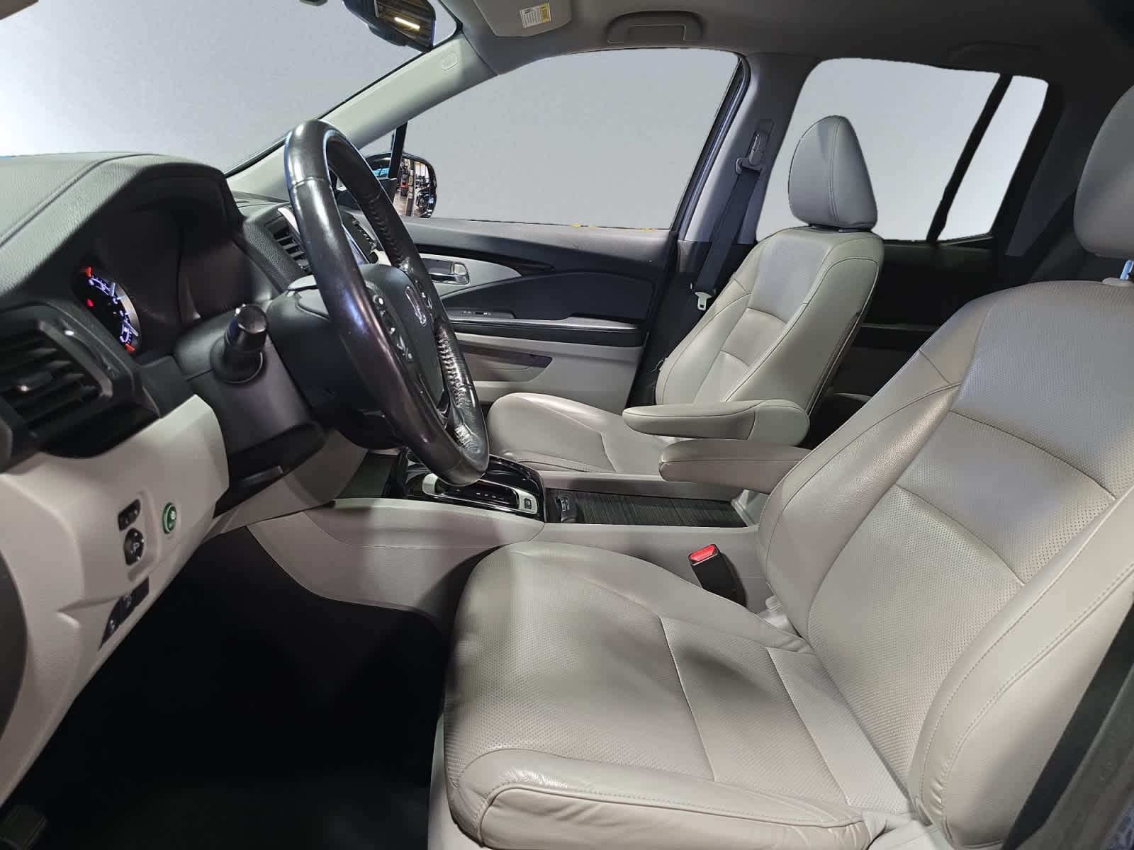 used 2019 Honda Ridgeline car, priced at $27,998