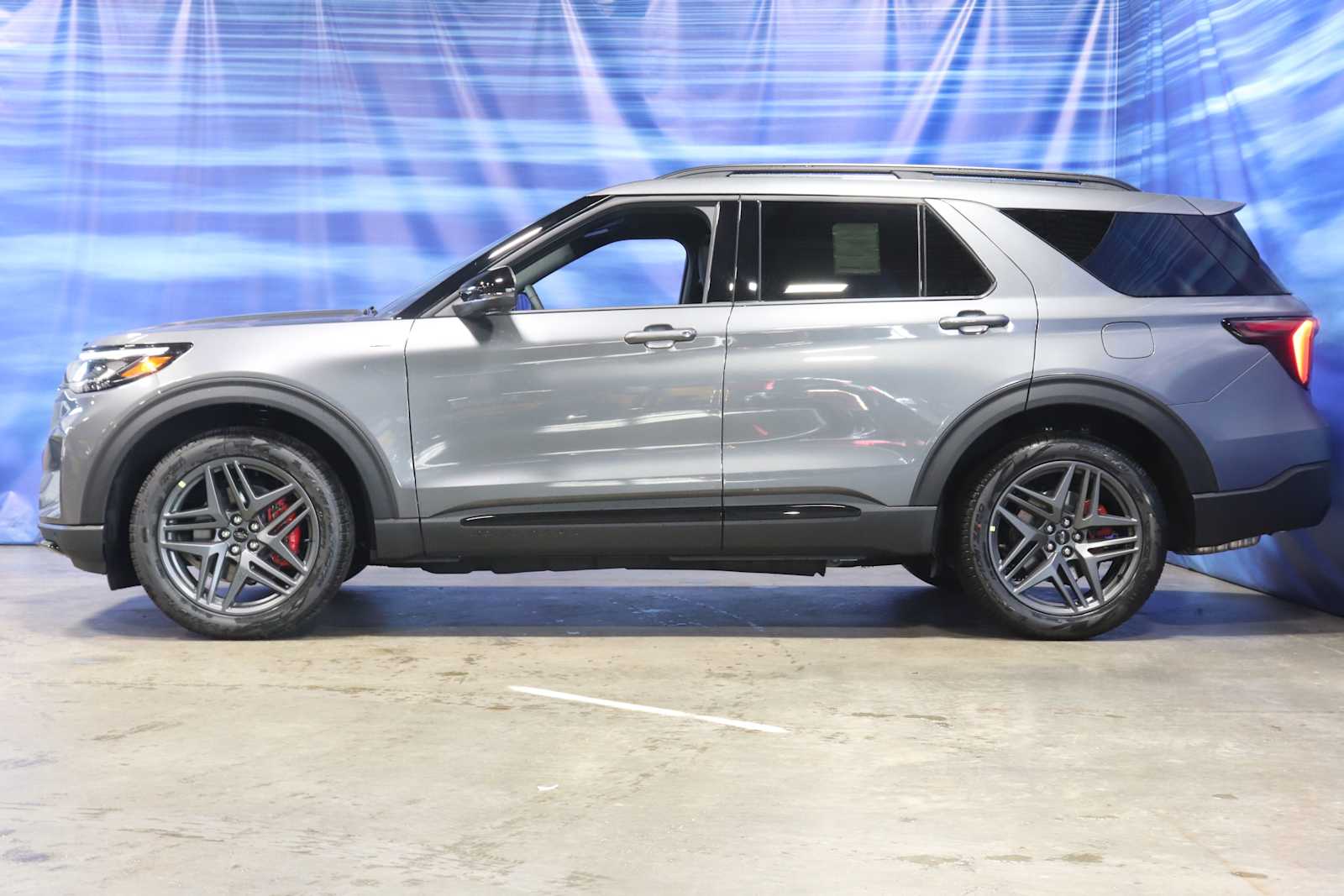 new 2025 Ford Explorer car, priced at $51,430