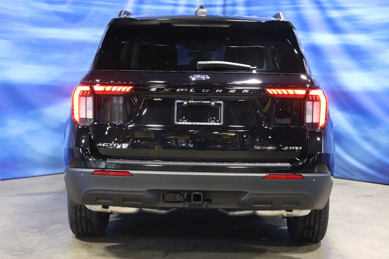 new 2025 Ford Explorer car, priced at $41,843