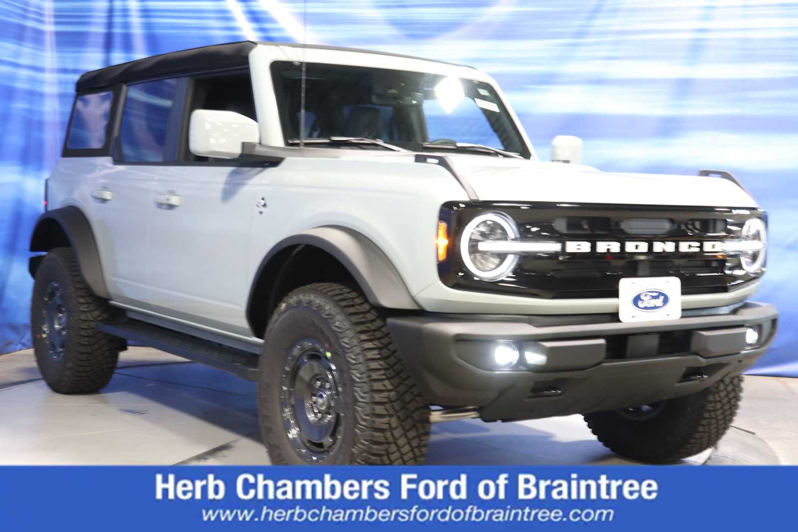 new 2024 Ford Bronco car, priced at $55,595