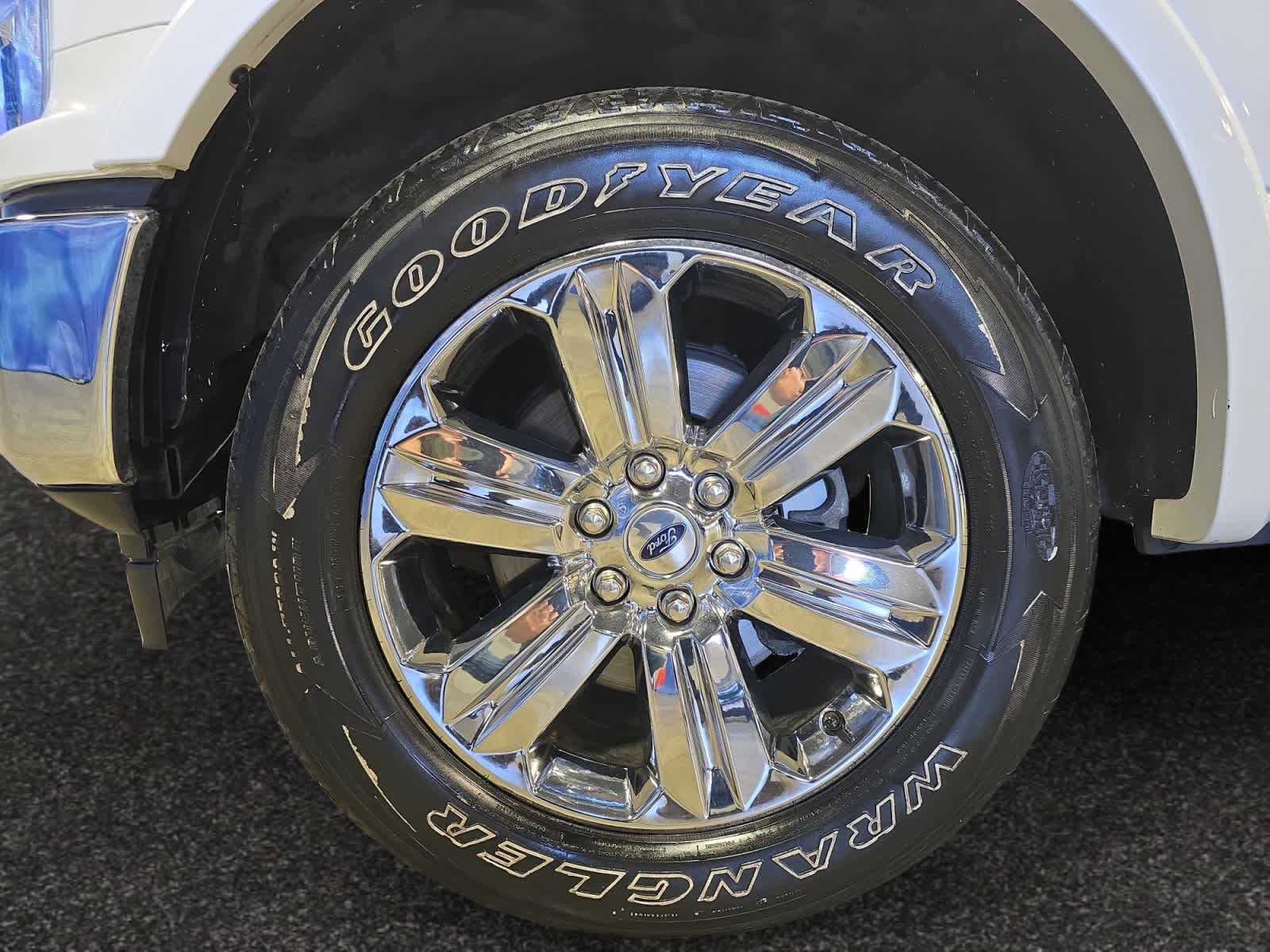 used 2019 Ford F-150 car, priced at $29,998