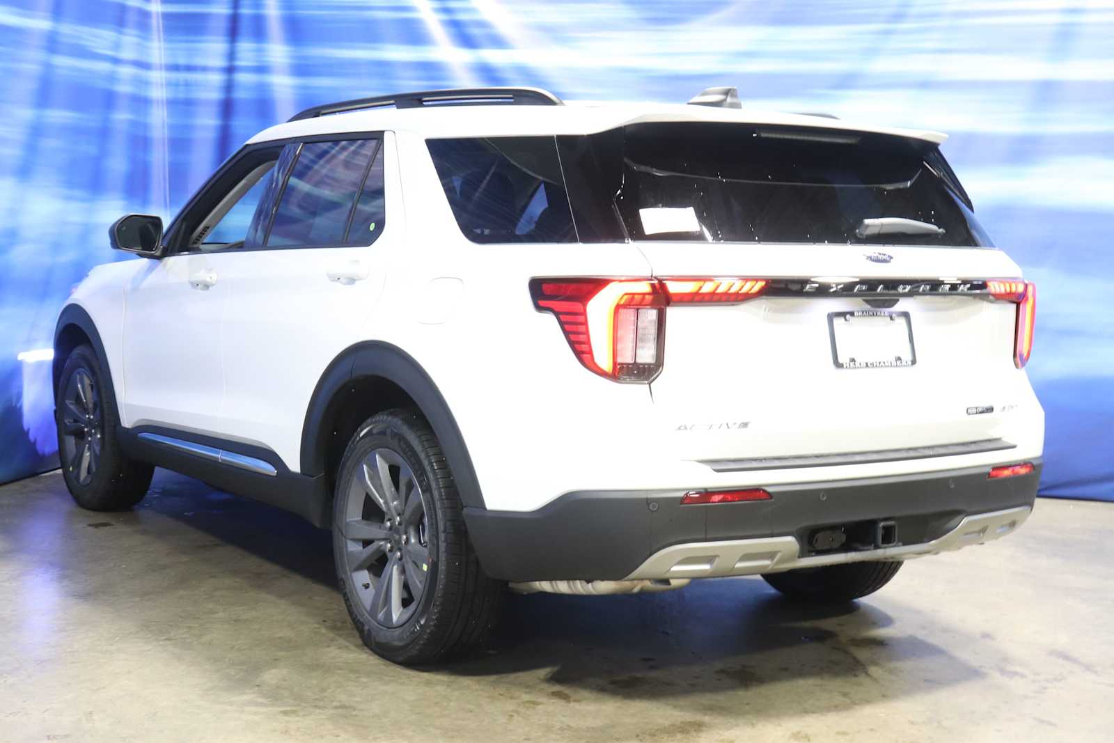 new 2025 Ford Explorer car, priced at $48,652