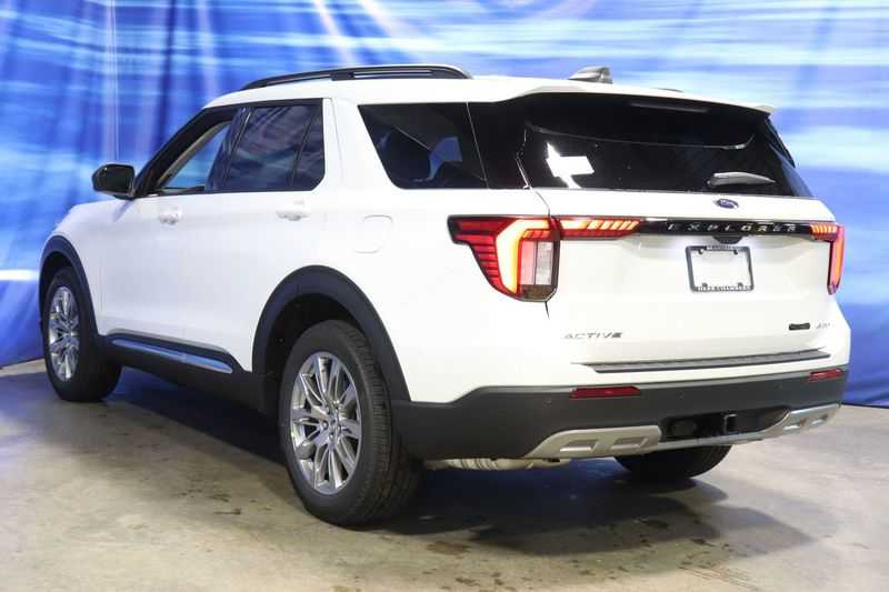 new 2025 Ford Explorer car, priced at $50,795