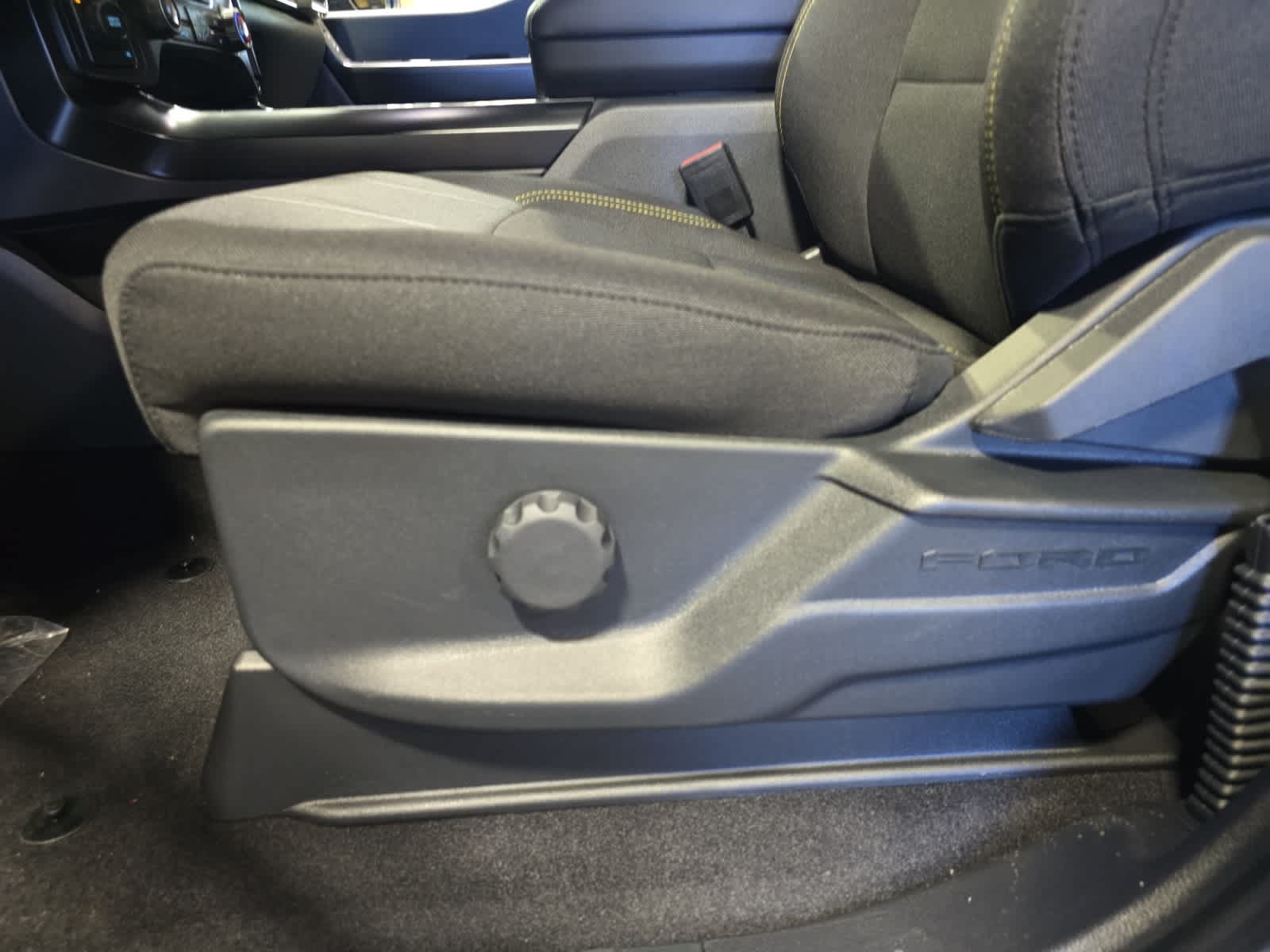 new 2025 Ford F-150 car, priced at $47,958