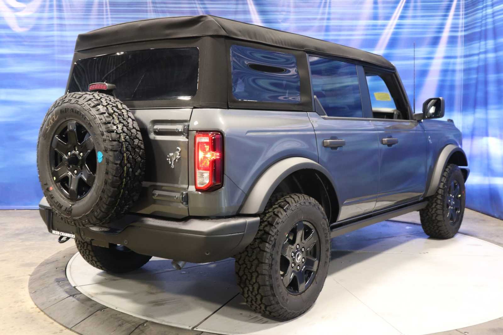 new 2024 Ford Bronco car, priced at $48,265