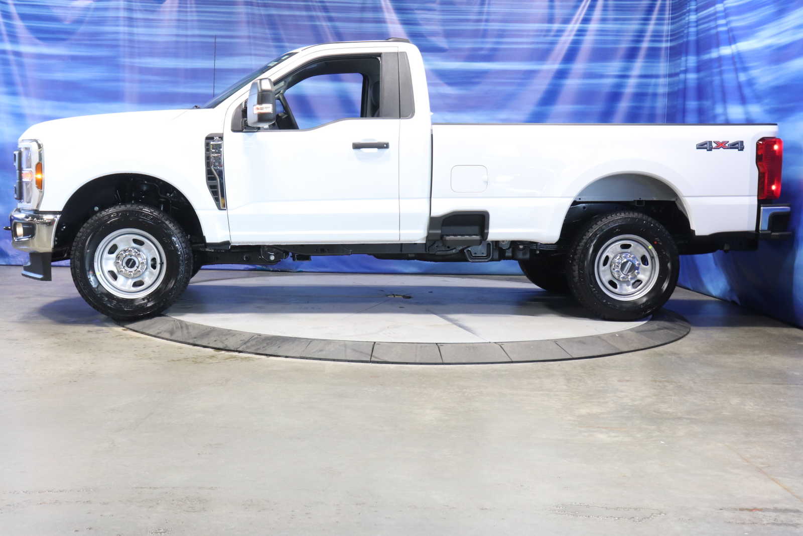 new 2024 Ford Super Duty F-350 SRW car, priced at $51,000