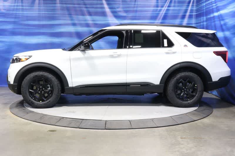 new 2024 Ford Explorer car, priced at $52,097