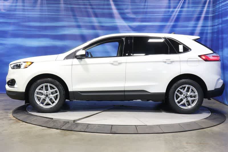 new 2024 Ford Edge car, priced at $43,679