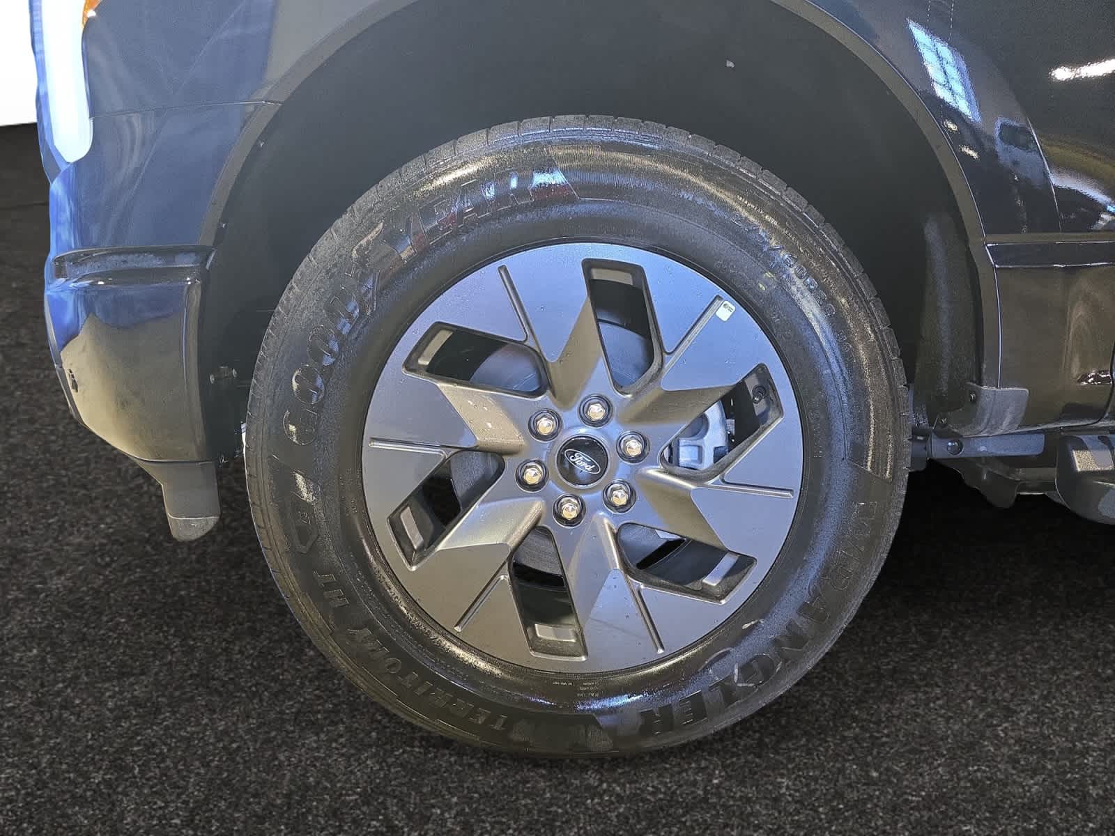 new 2025 Ford F-150 Lightning car, priced at $68,424