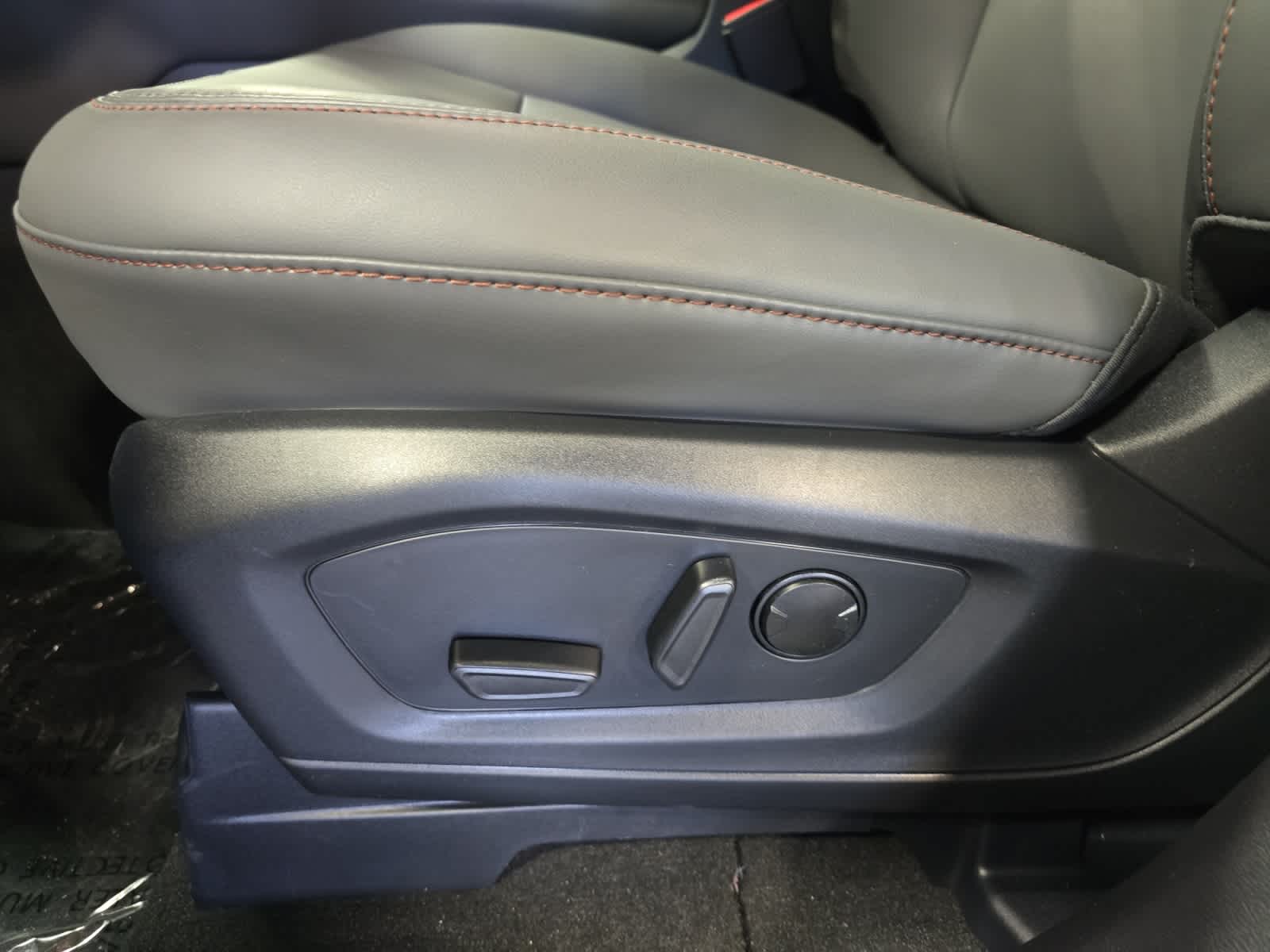 new 2025 Ford Explorer car, priced at $46,205