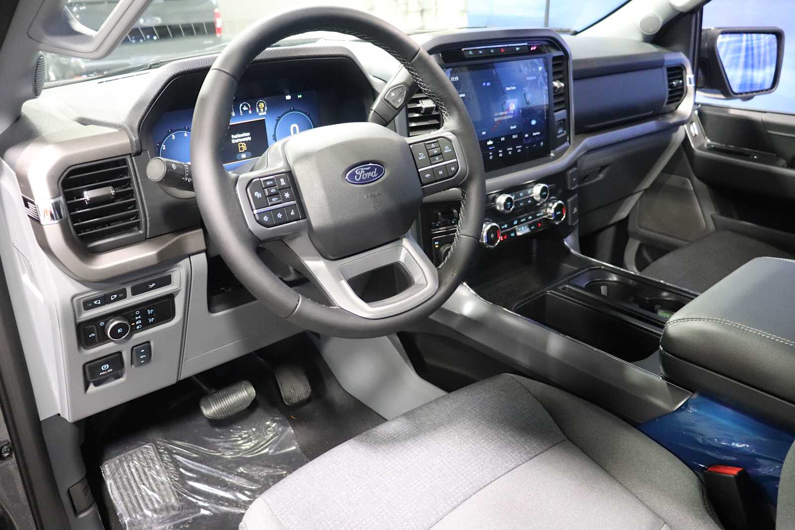 new 2024 Ford F-150 car, priced at $60,851