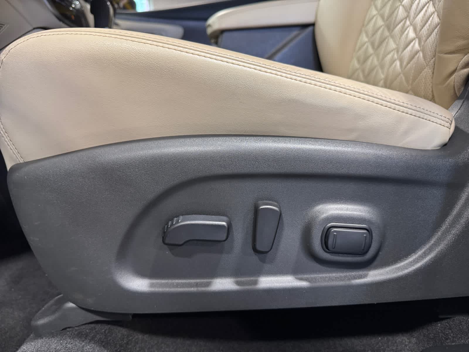 used 2023 Nissan Murano car, priced at $32,788